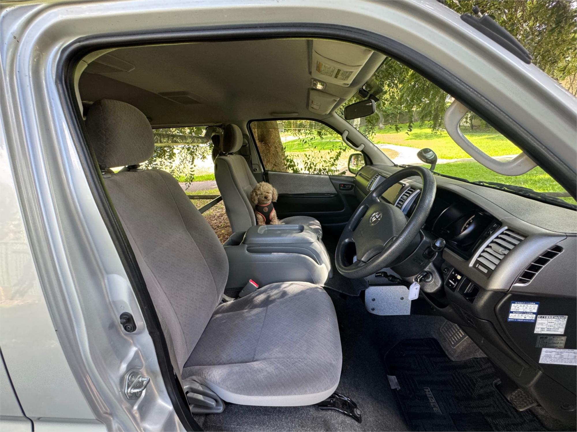 2007 TOYOTA HIACE TRH216R VAN