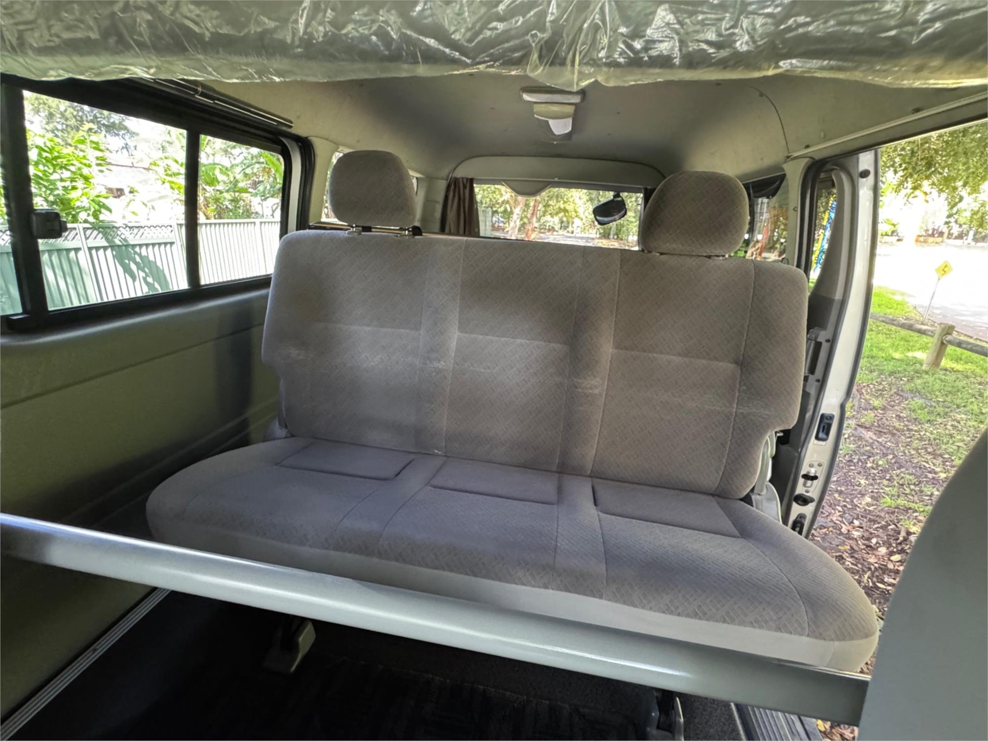 2007 TOYOTA HIACE TRH216R VAN
