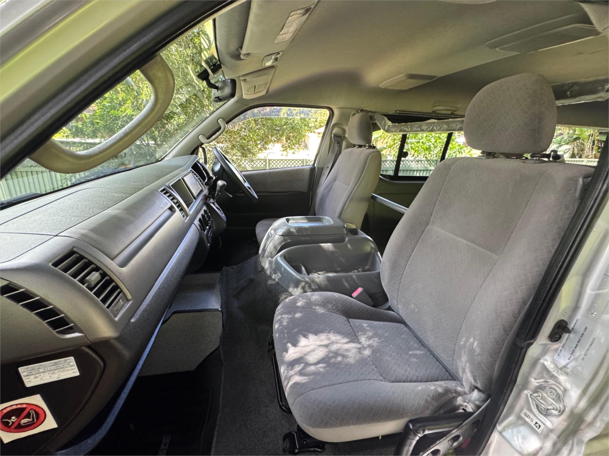 2007 TOYOTA HIACE TRH216R VAN