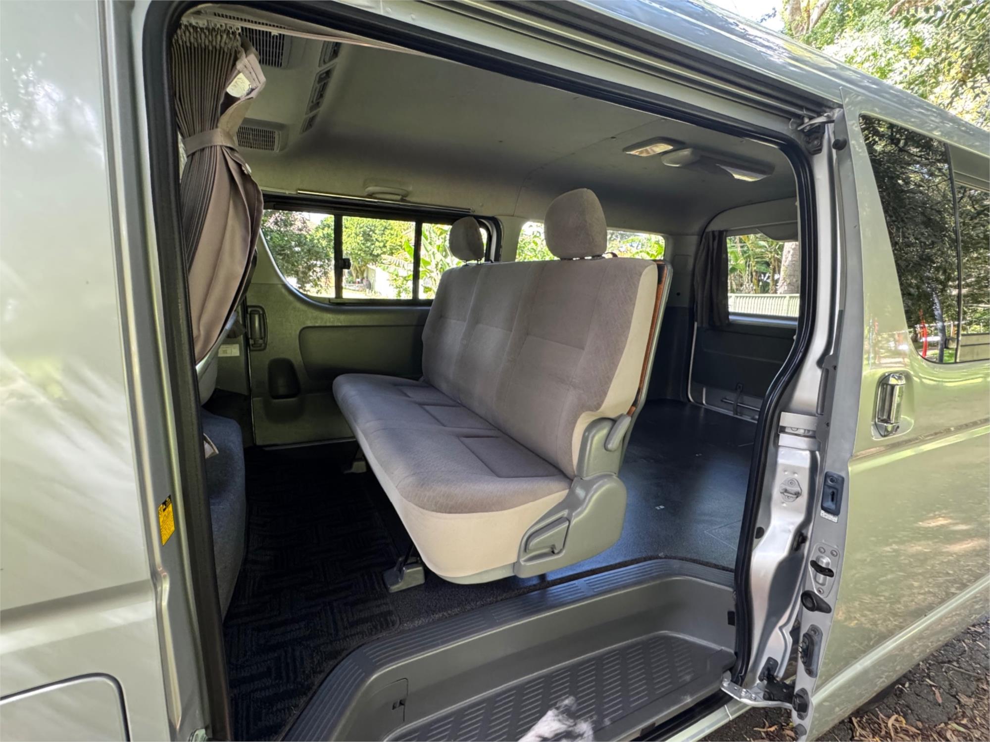 2007 TOYOTA HIACE TRH216R VAN