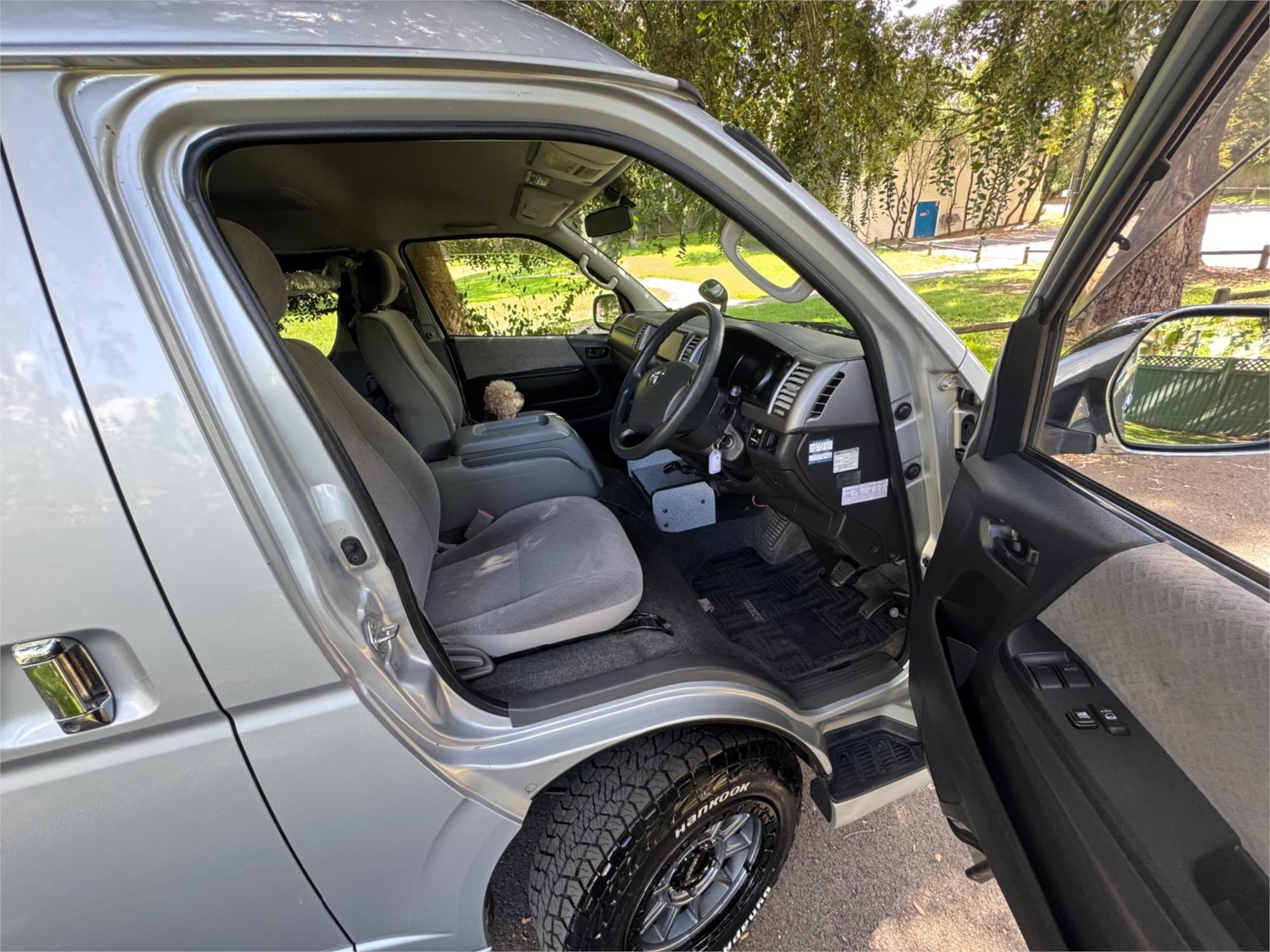 2007 TOYOTA HIACE TRH216R VAN