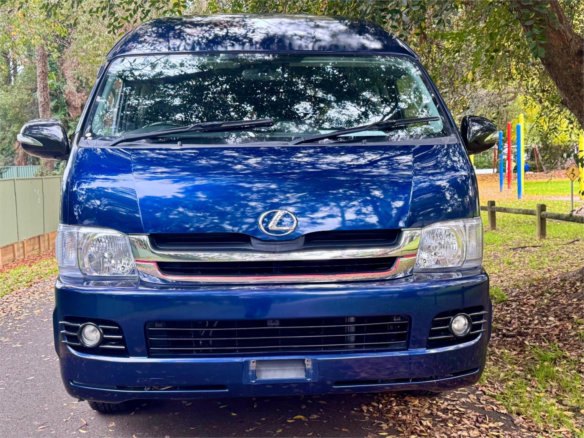 2005 TOYOTA HIACE TRH226R VAN