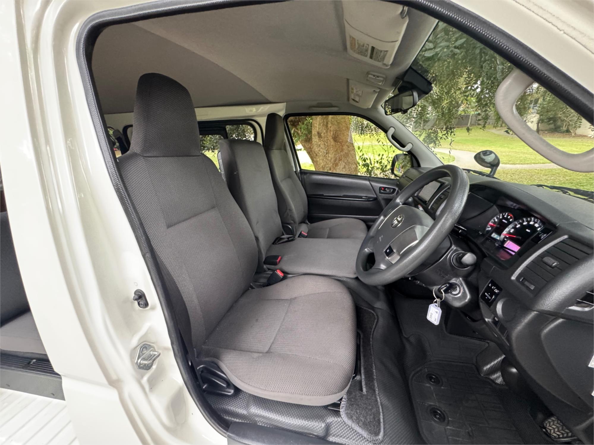 2020 TOYOTA HIACE GDH206 DX 4 SP AUTOMATIC VAN