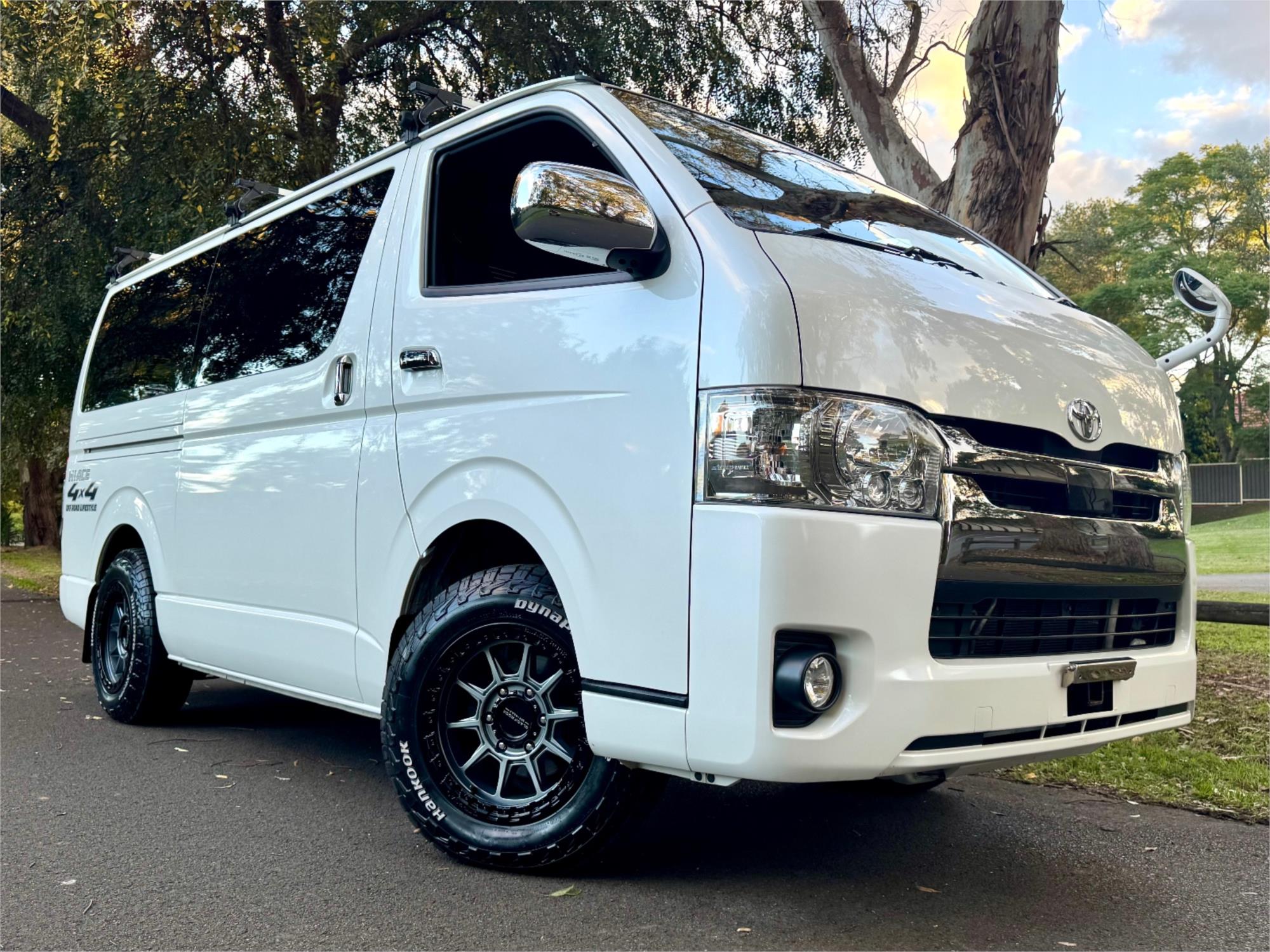 2019 TOYOTA HIACE GDH206R AUTOMATIC VAN