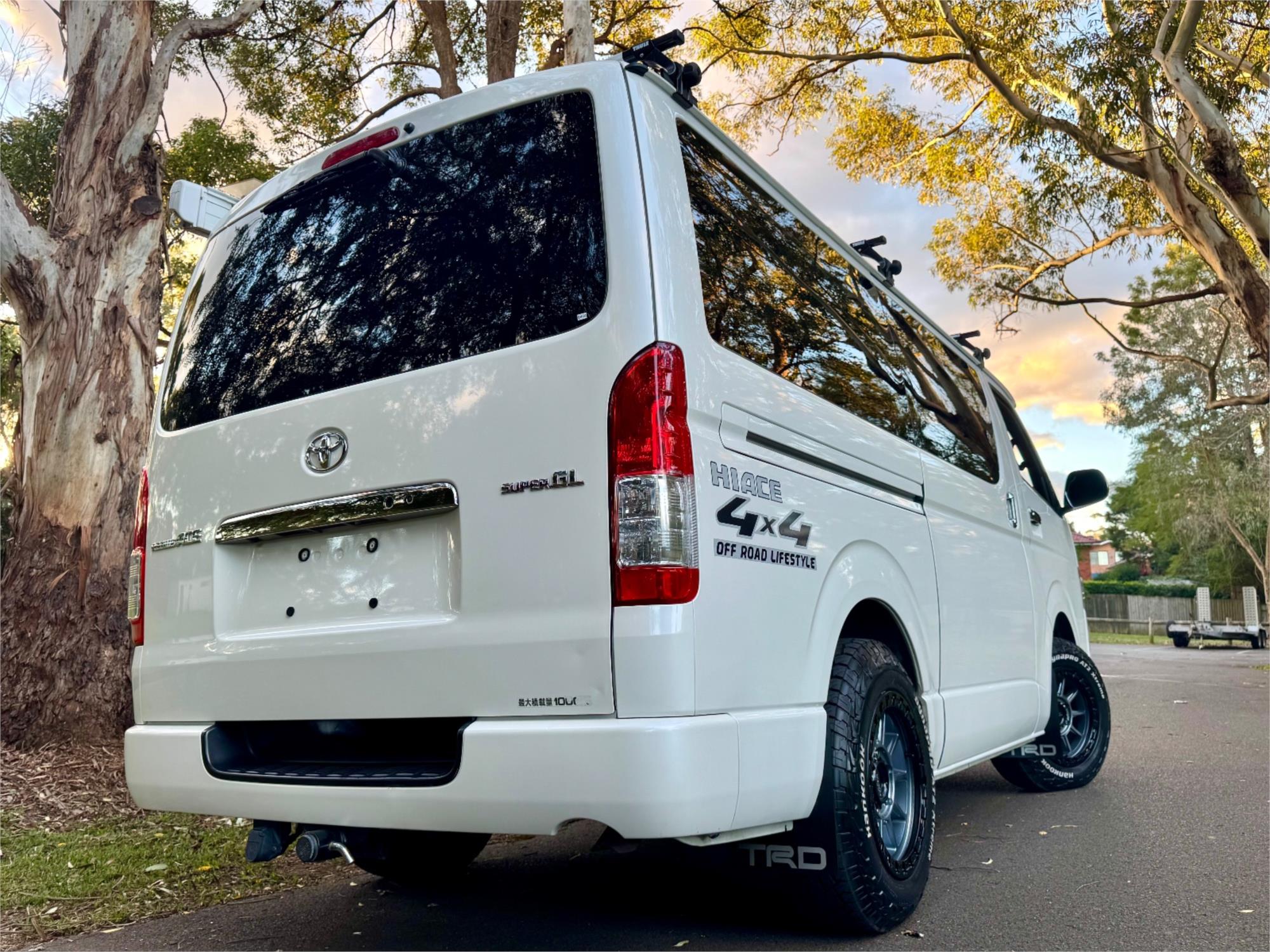 2019 TOYOTA HIACE GDH206R AUTOMATIC VAN