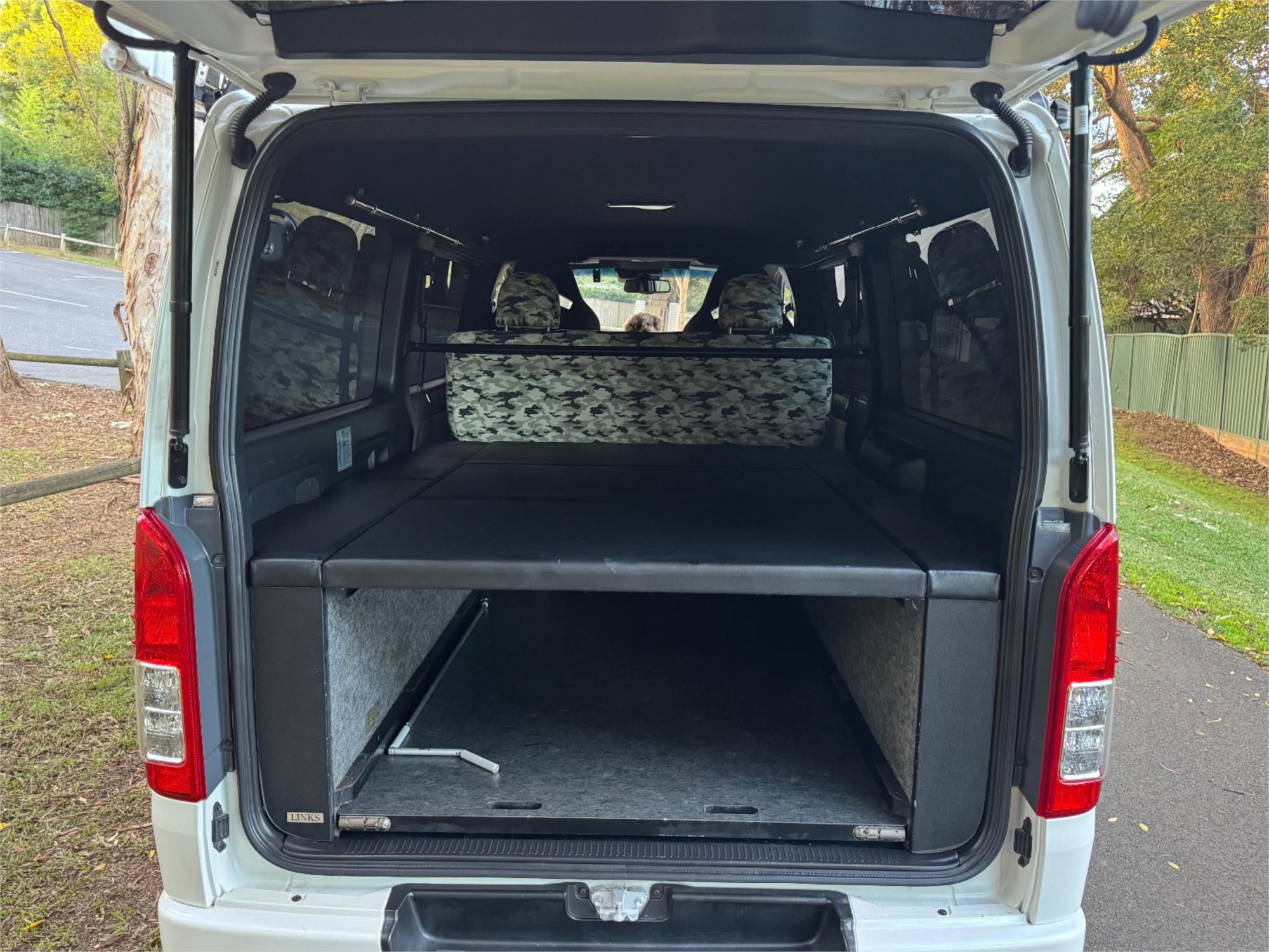 2019 TOYOTA HIACE GDH206R AUTOMATIC VAN