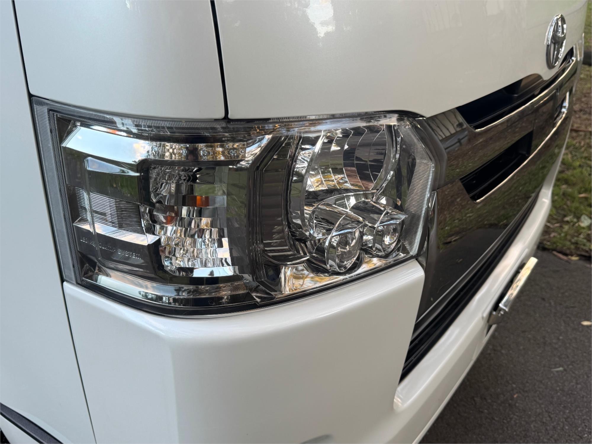 2019 TOYOTA HIACE GDH206R AUTOMATIC VAN