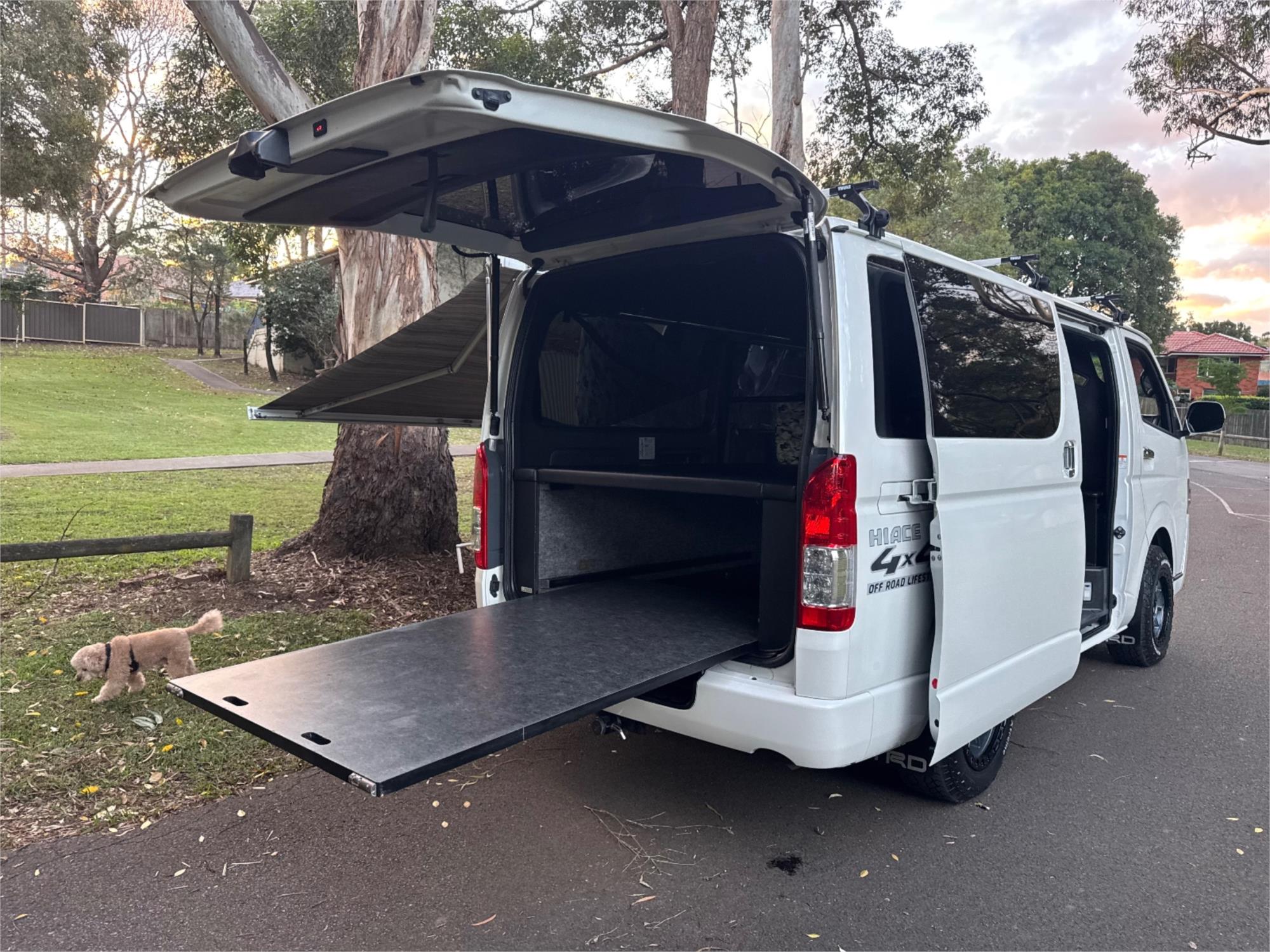 2019 TOYOTA HIACE GDH206R AUTOMATIC VAN
