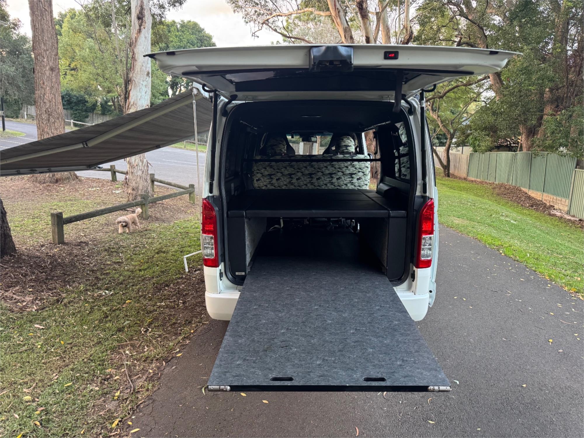 2019 TOYOTA HIACE GDH206R AUTOMATIC VAN
