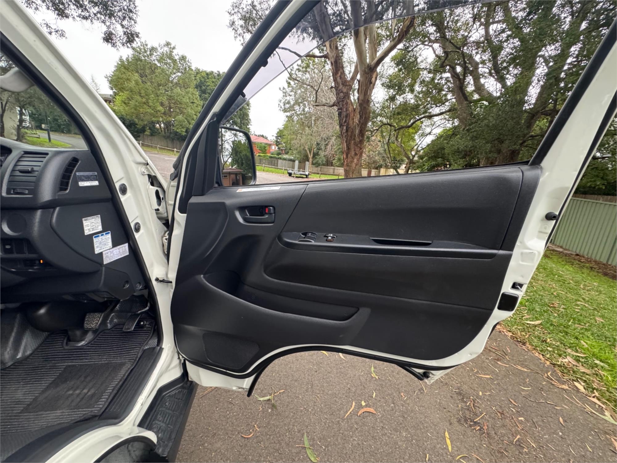 2020 TOYOTA HIACE GDH206 DX 4 SP AUTOMATIC