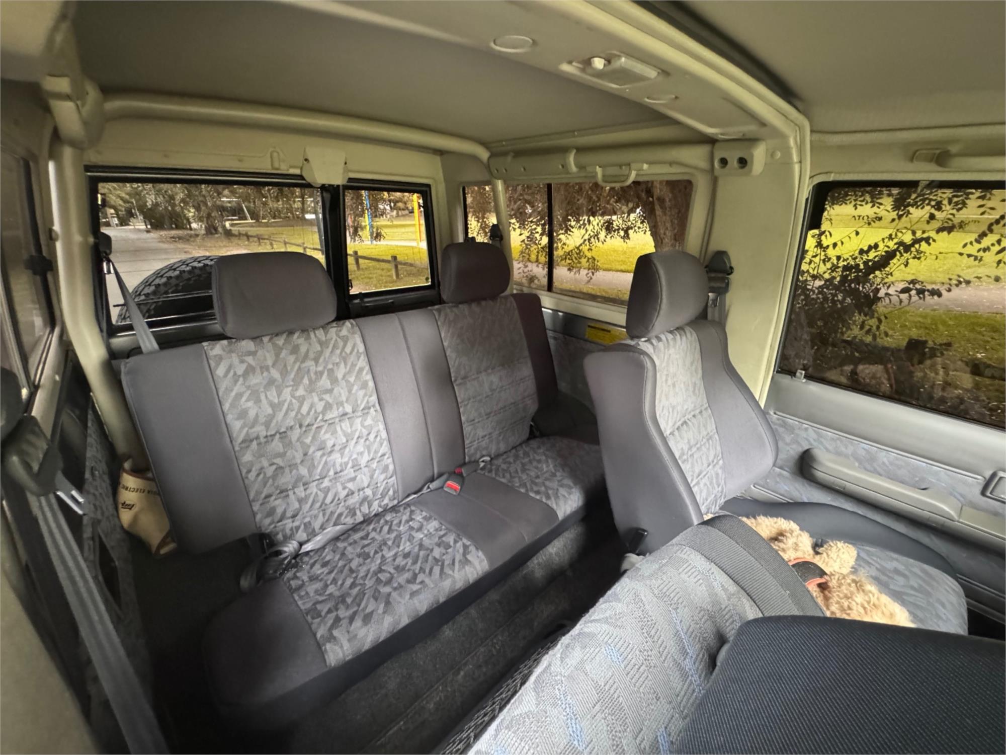 1999 TOYOTA LANDCRUISER ZX 4X4 4 SP AUTOMATIC WAGON
