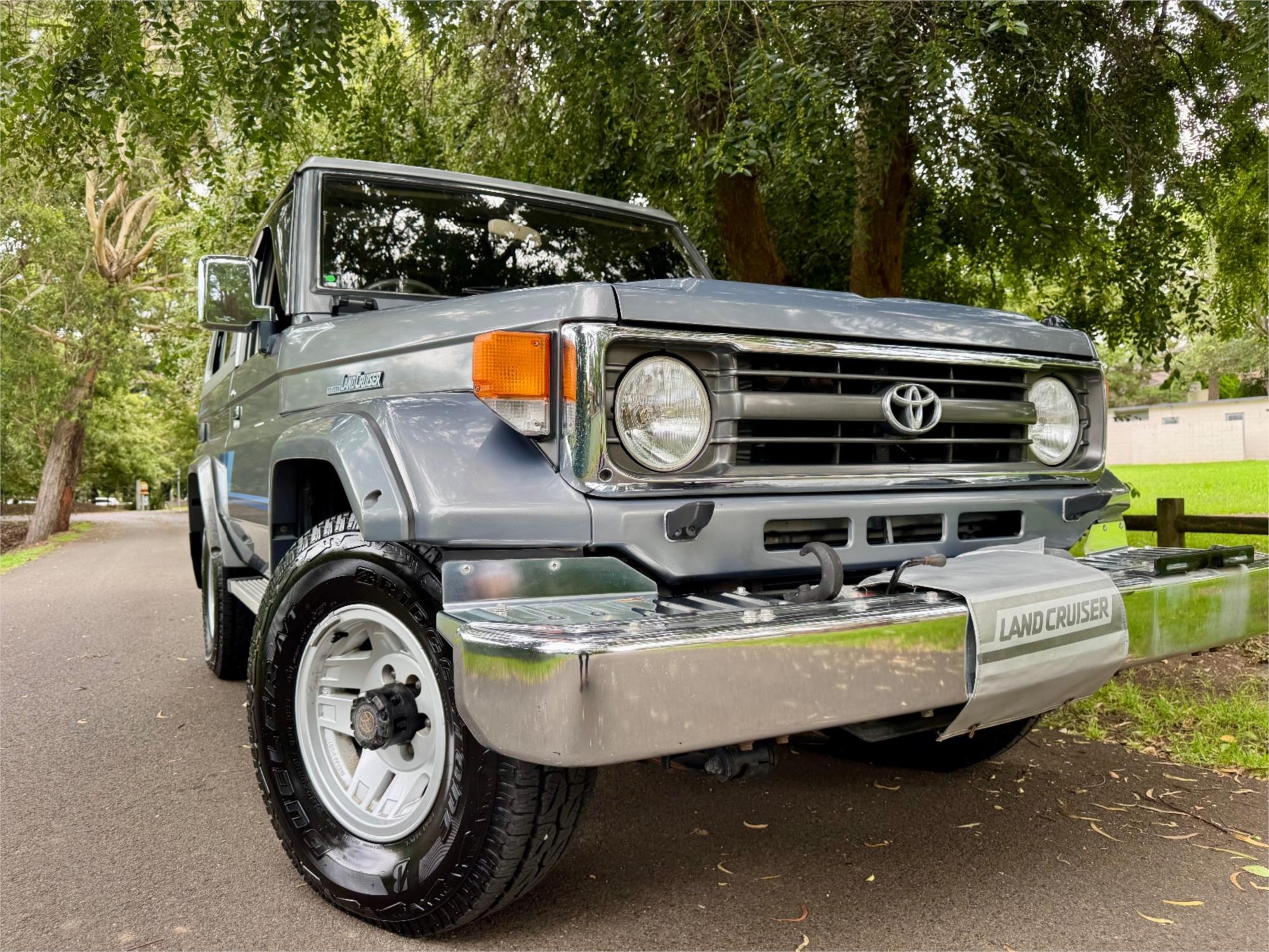 1999 TOYOTA LANDCRUISER ZX 4X4 4 SP AUTOMATIC WAGON