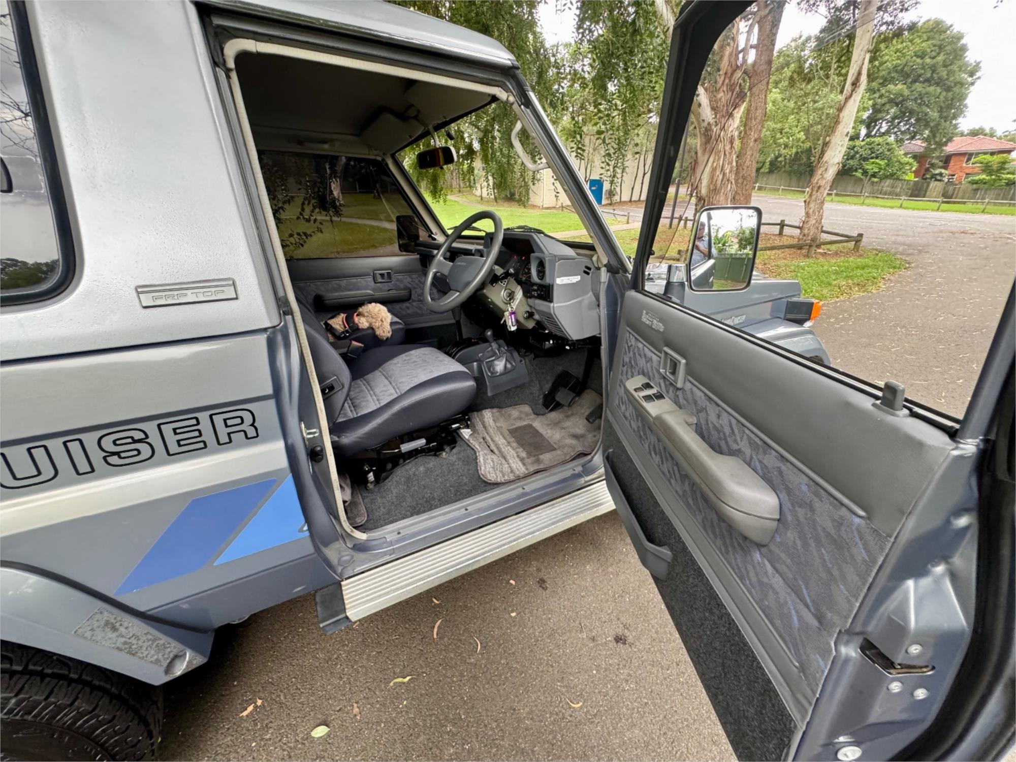 1999 TOYOTA LANDCRUISER ZX 4X4 4 SP AUTOMATIC WAGON