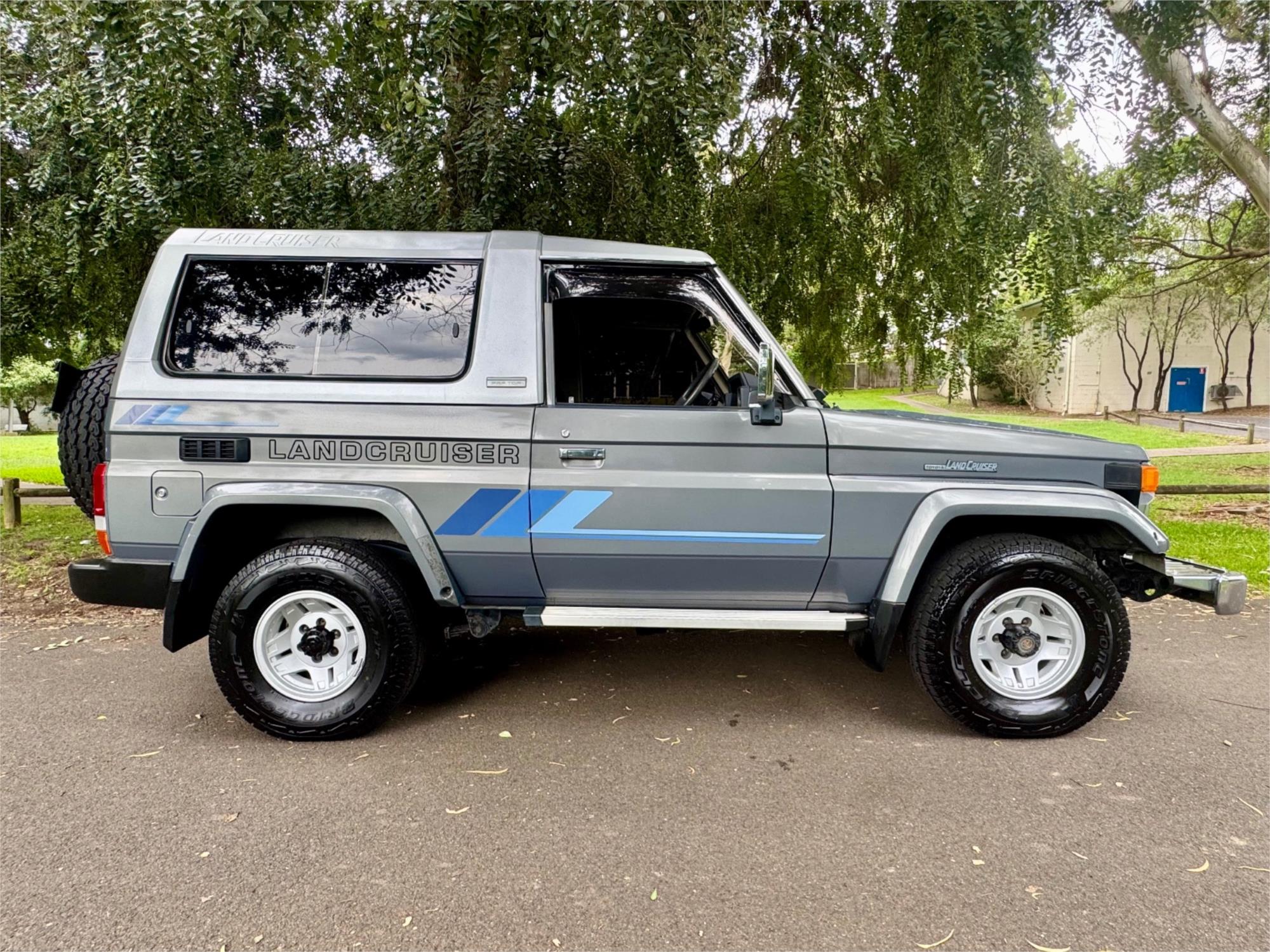 1999 TOYOTA LANDCRUISER ZX 4X4 4 SP AUTOMATIC WAGON