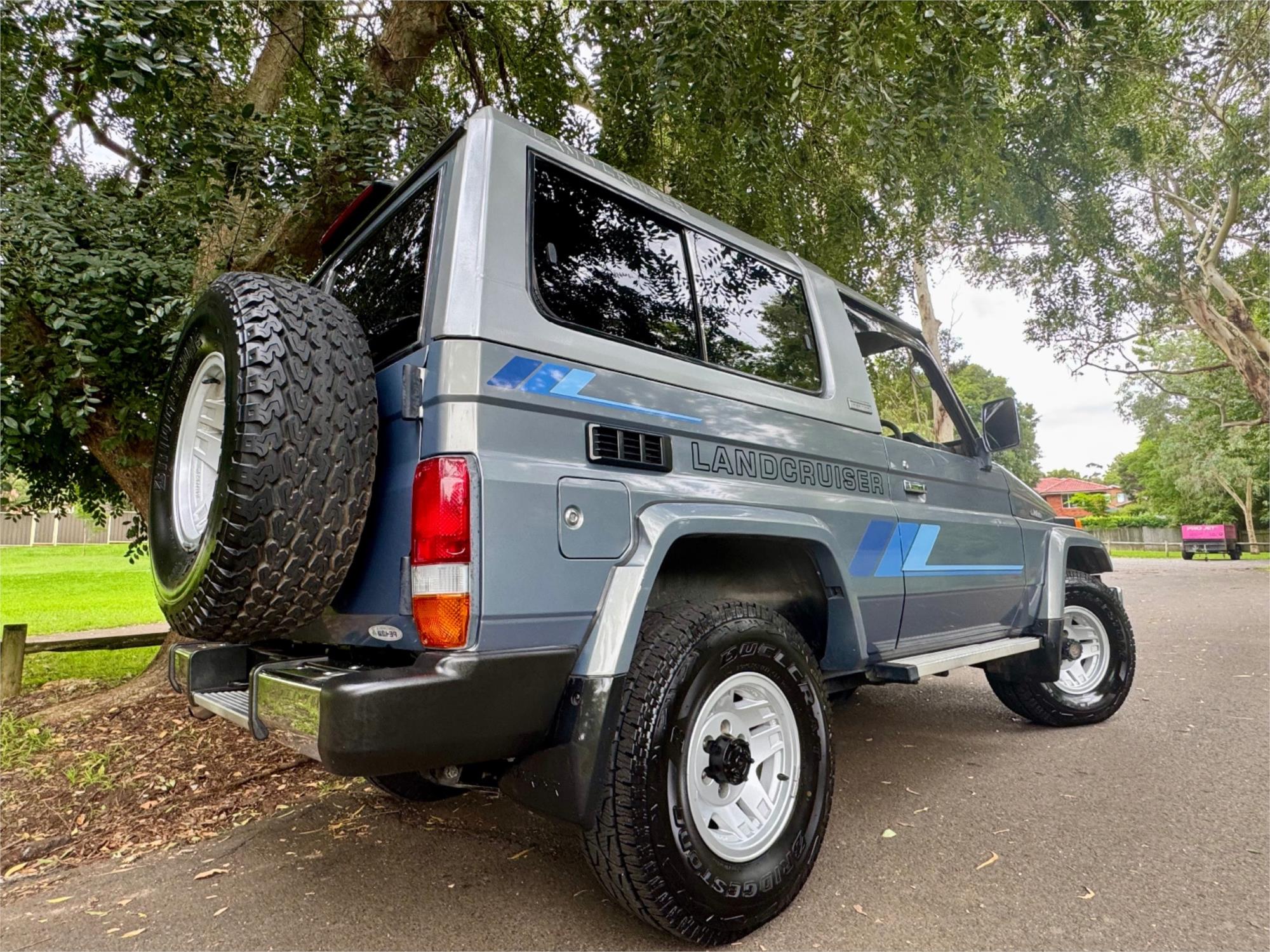 1999 TOYOTA LANDCRUISER ZX 4X4 4 SP AUTOMATIC WAGON