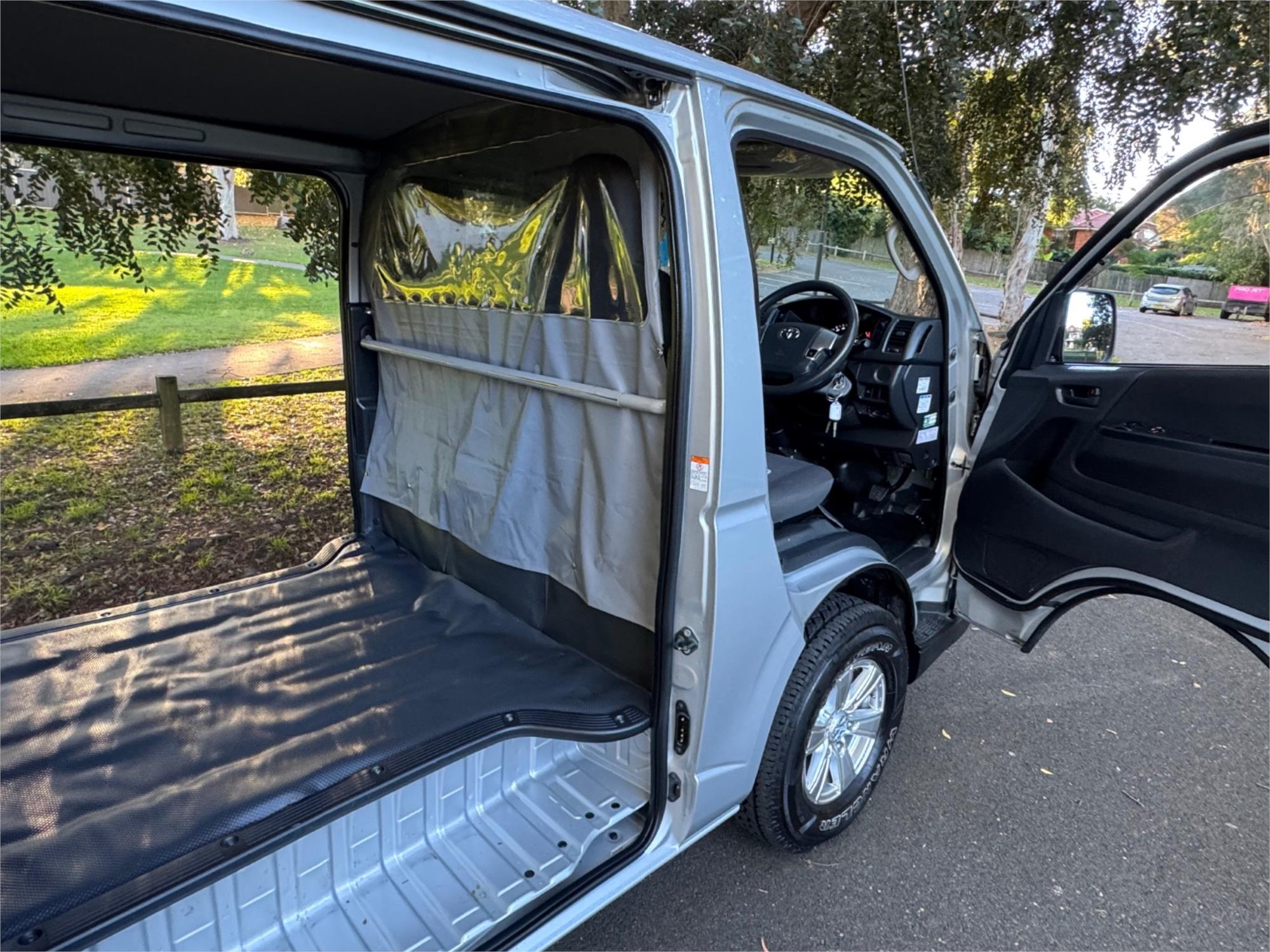 2019 TOYOTA HIACE GDH206R AUTOMATIC VAN