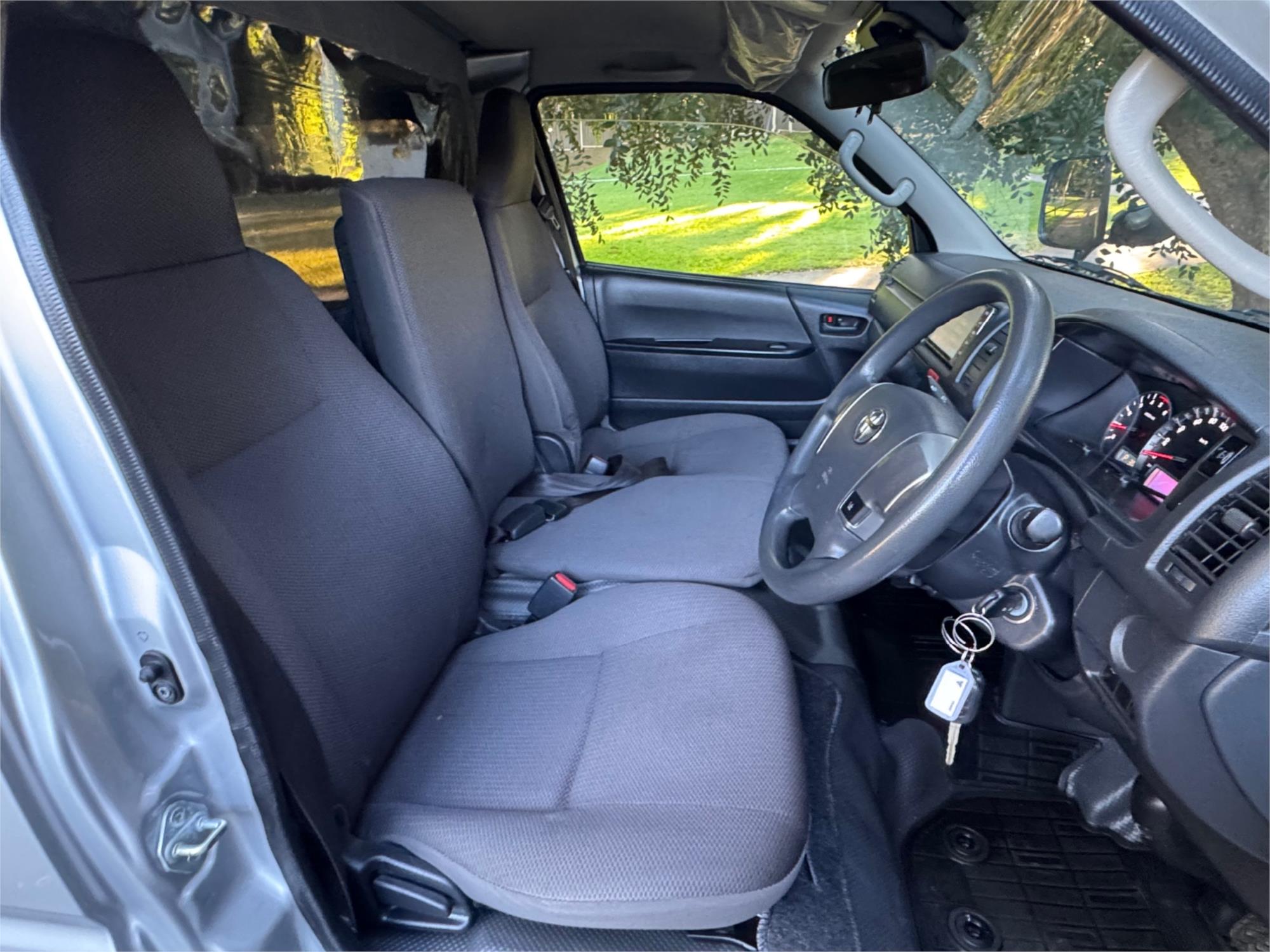 2019 TOYOTA HIACE GDH206R AUTOMATIC VAN