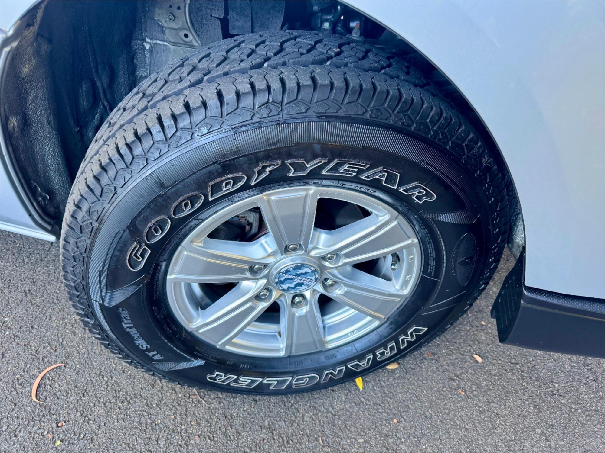 2019 TOYOTA HIACE GDH206R AUTOMATIC VAN