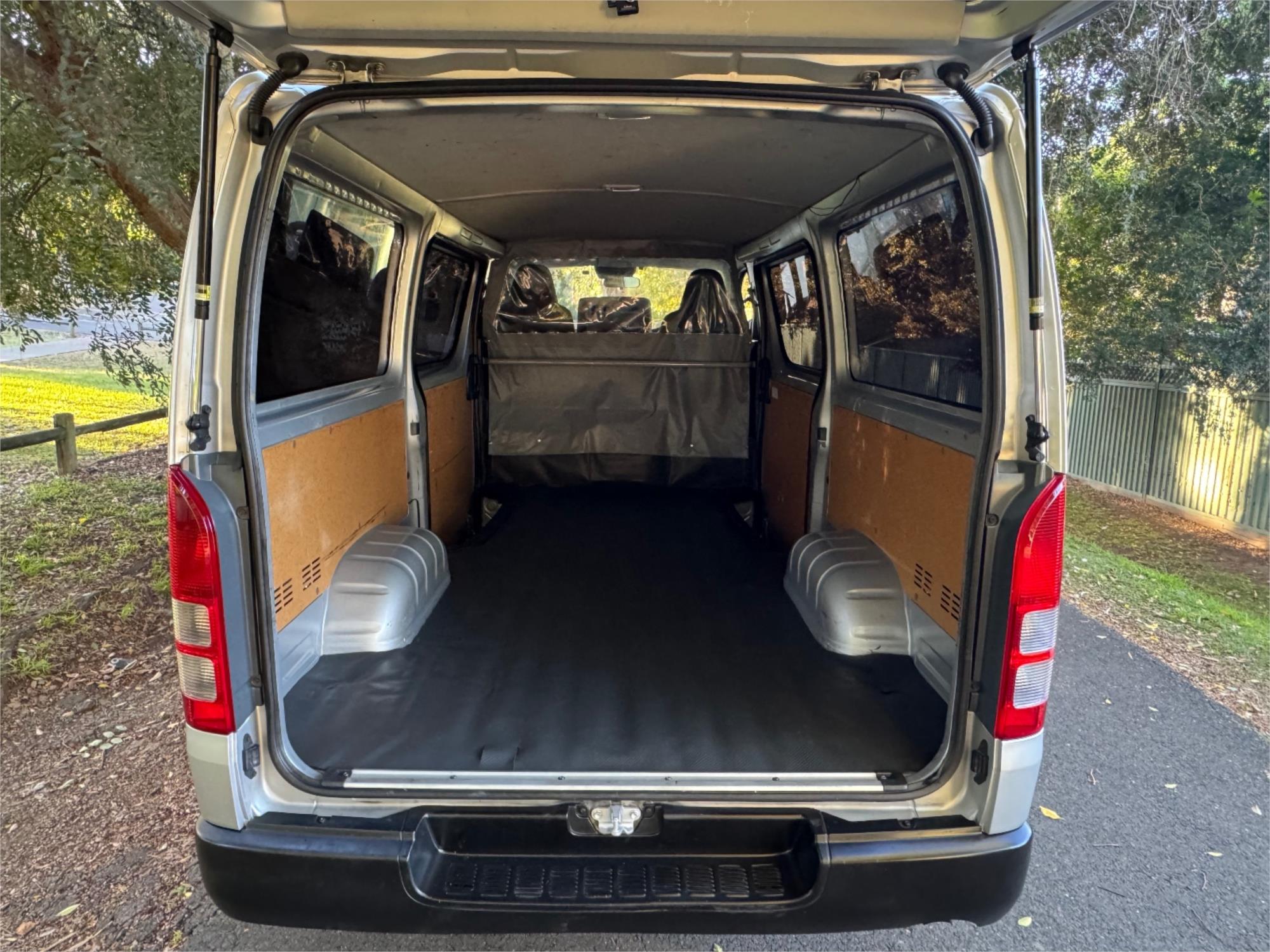 2019 TOYOTA HIACE GDH206R AUTOMATIC VAN