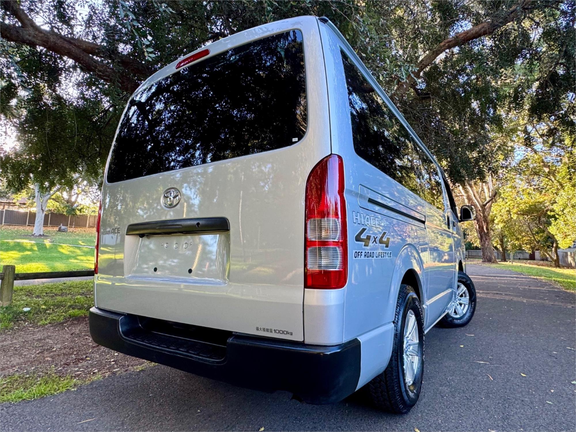 2019 TOYOTA HIACE GDH206R AUTOMATIC VAN