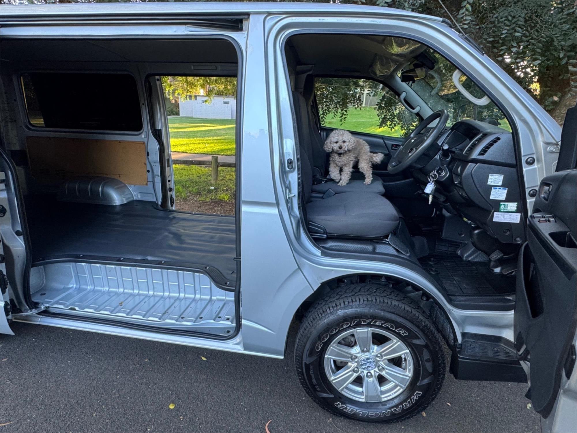 2019 TOYOTA HIACE GDH206R AUTOMATIC VAN