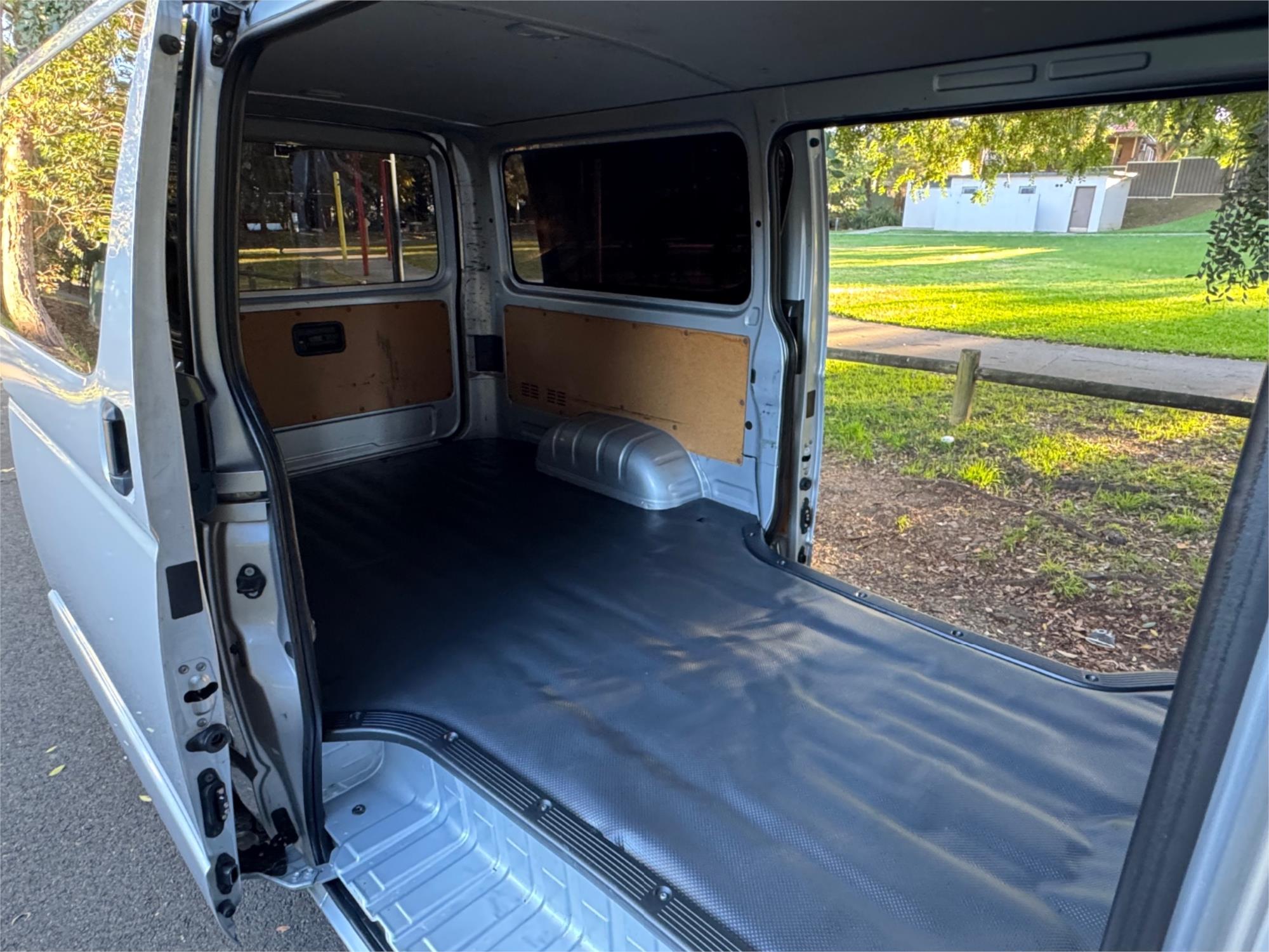 2019 TOYOTA HIACE GDH206R AUTOMATIC VAN