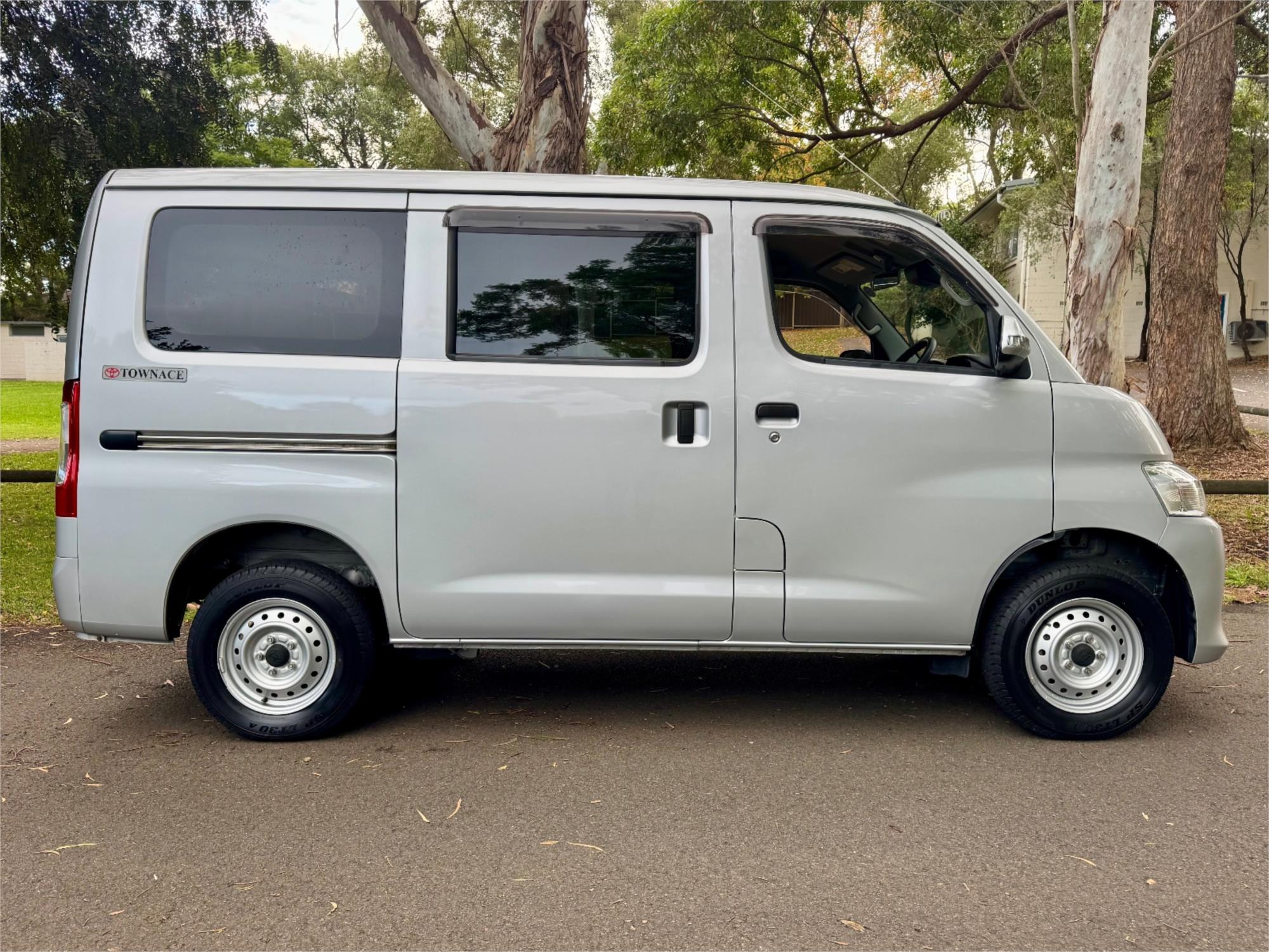 2021 TOYOTA TOWN ACE AUTOMATIC VAN