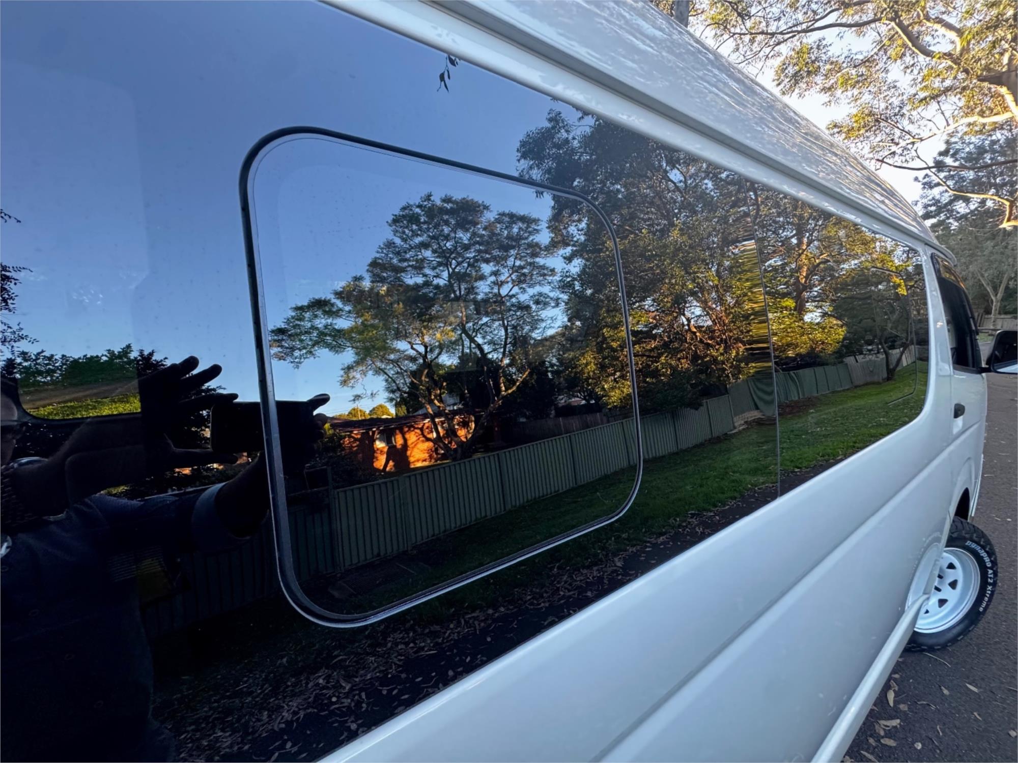 2015 TOYOTA HIACE KDH206 HIGH ROOF AUTOMATIC VAN