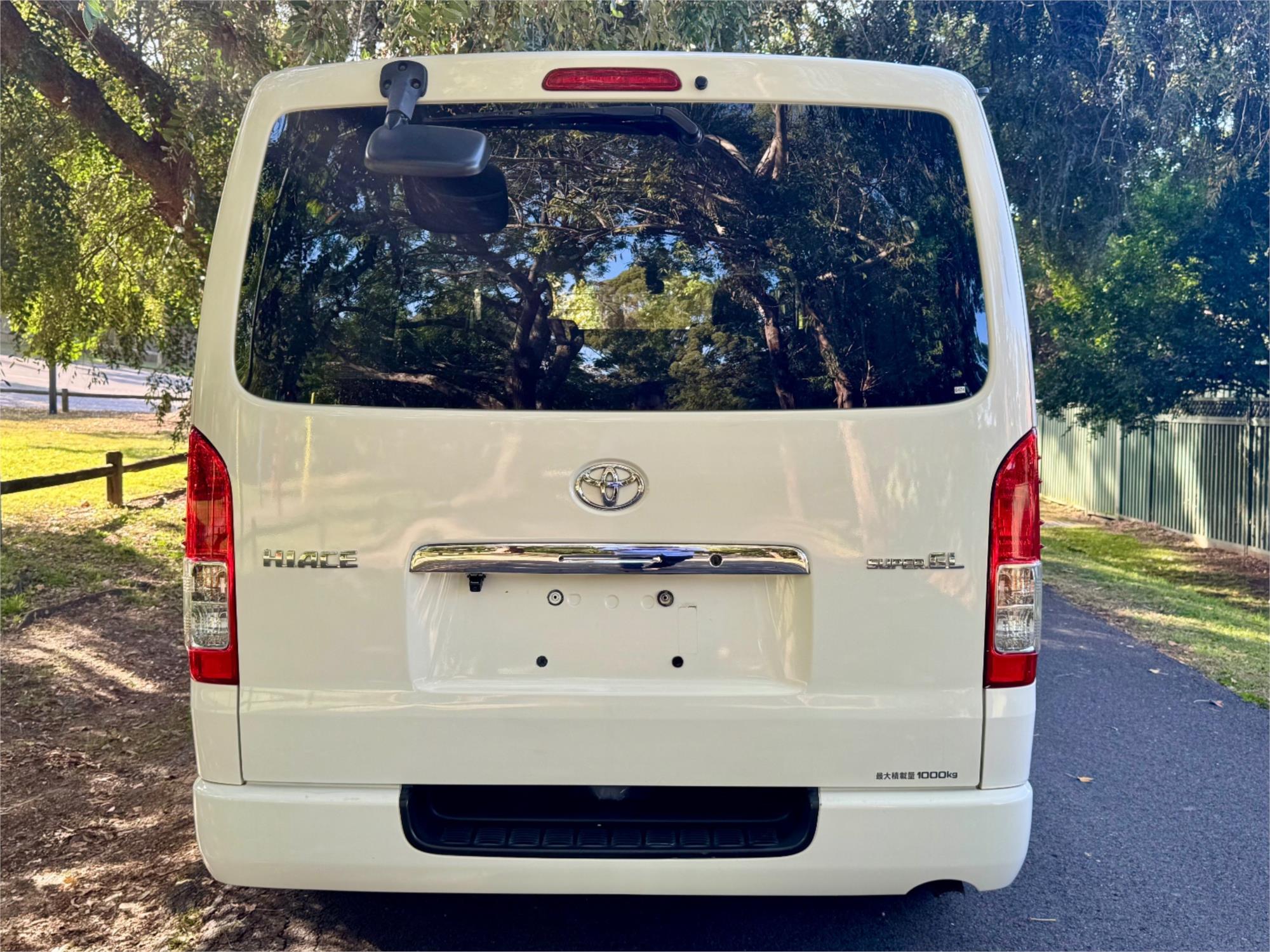 2018 TOYOTA HIACE GDH206 6 SP AUTOMATIC VAN