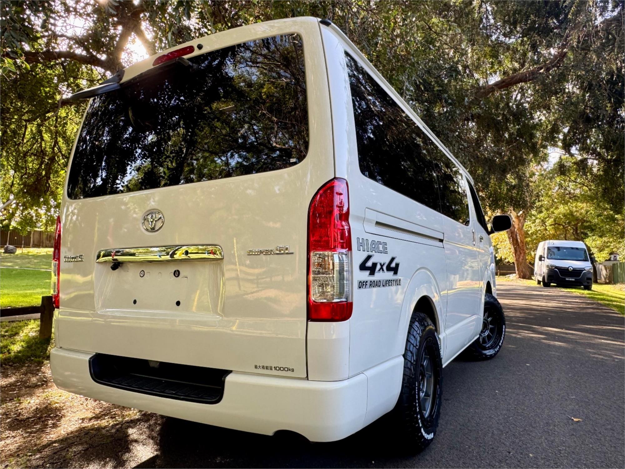 2018 TOYOTA HIACE GDH206 6 SP AUTOMATIC VAN