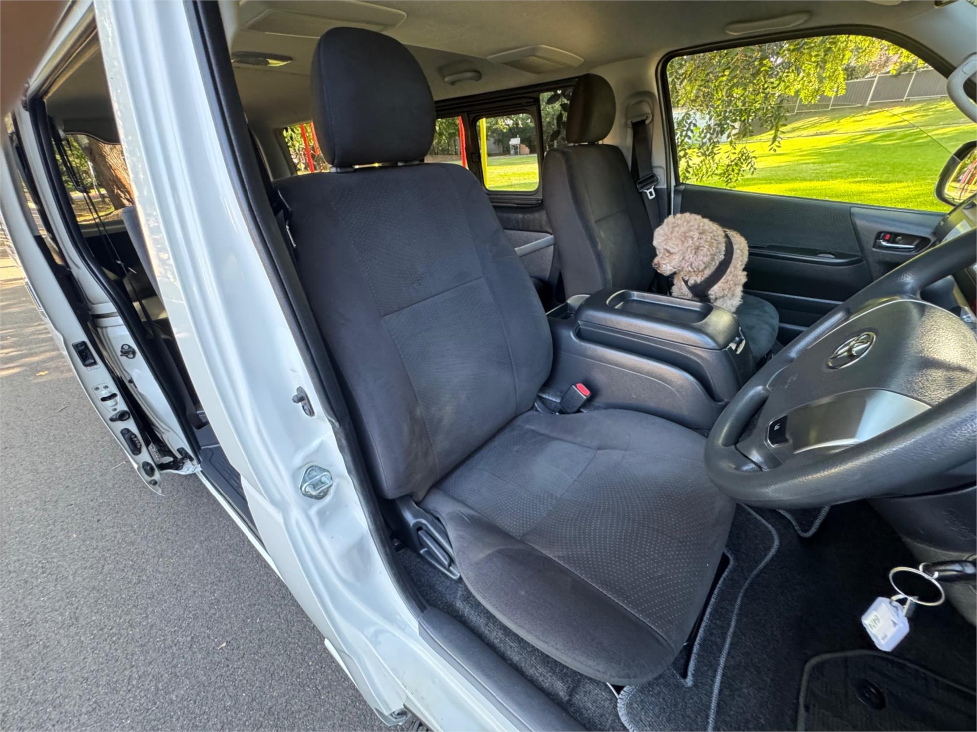 2018 TOYOTA HIACE GDH206 6 SP AUTOMATIC VAN