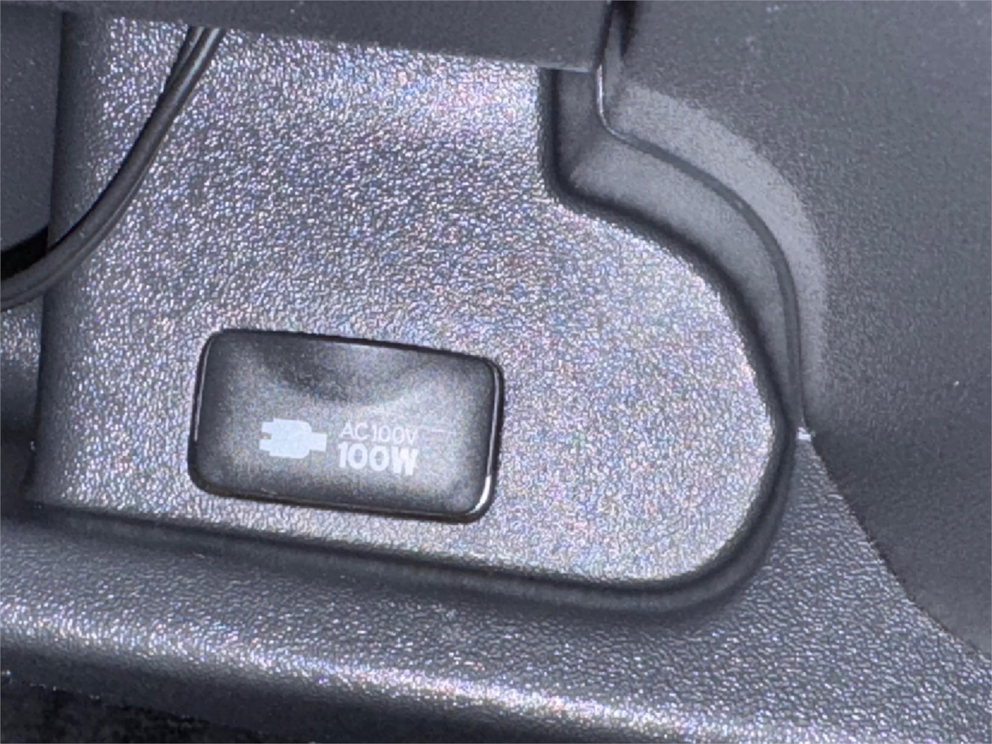 2018 TOYOTA HIACE GDH206 6 SP AUTOMATIC VAN