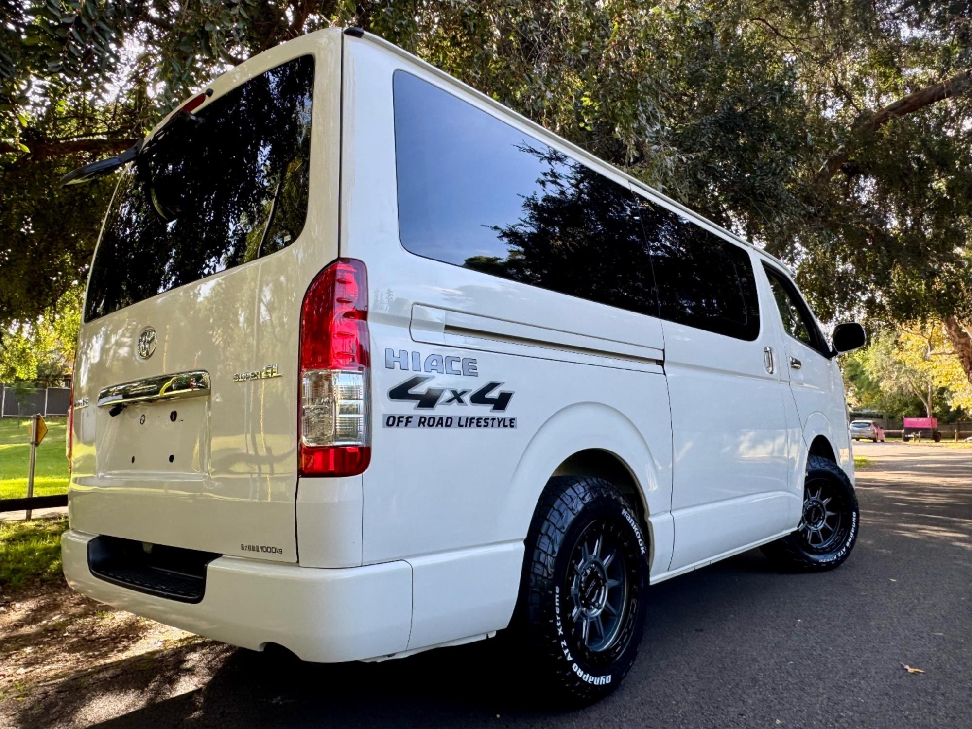 2018 TOYOTA HIACE GDH206 6 SP AUTOMATIC VAN