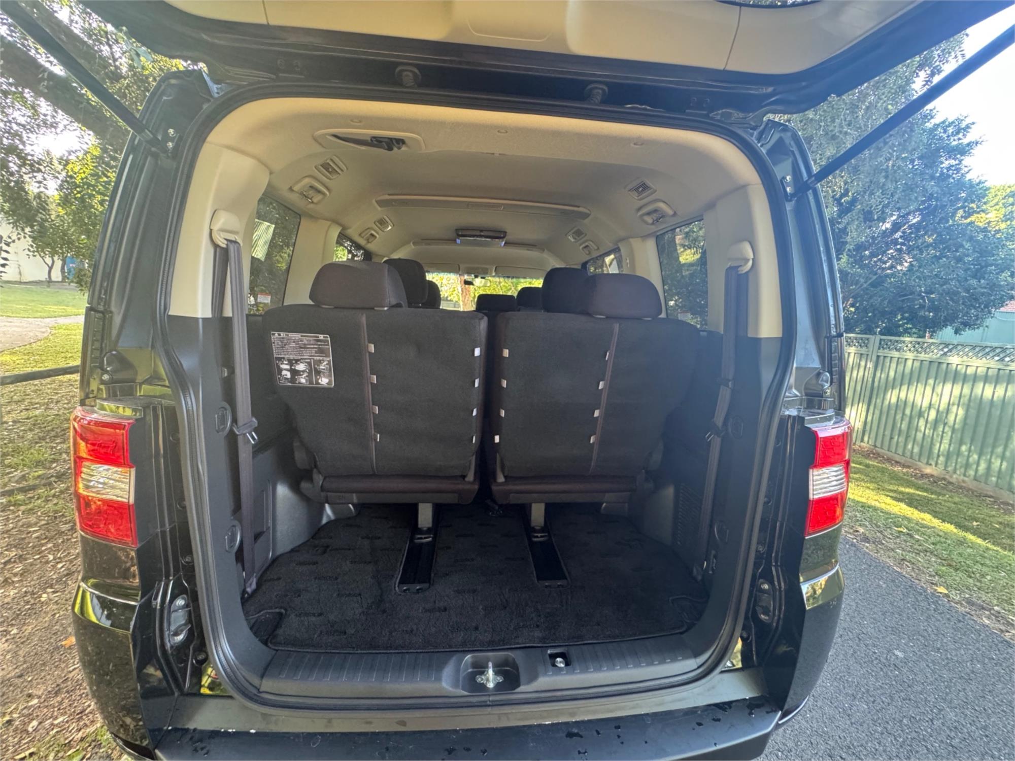 2017 MITSUBISHI DELICA AUTOMATIC WAGON