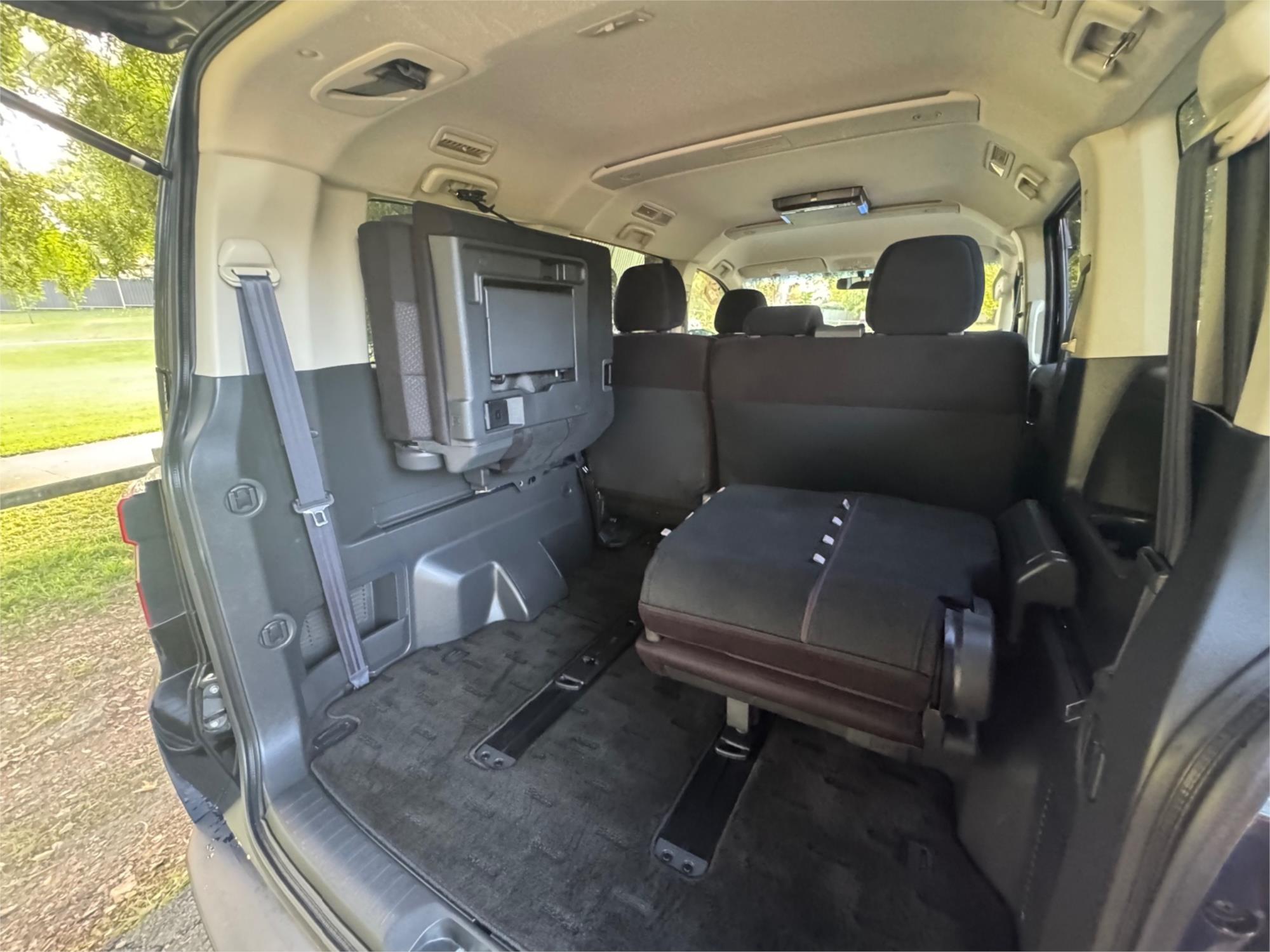 2017 MITSUBISHI DELICA AUTOMATIC WAGON