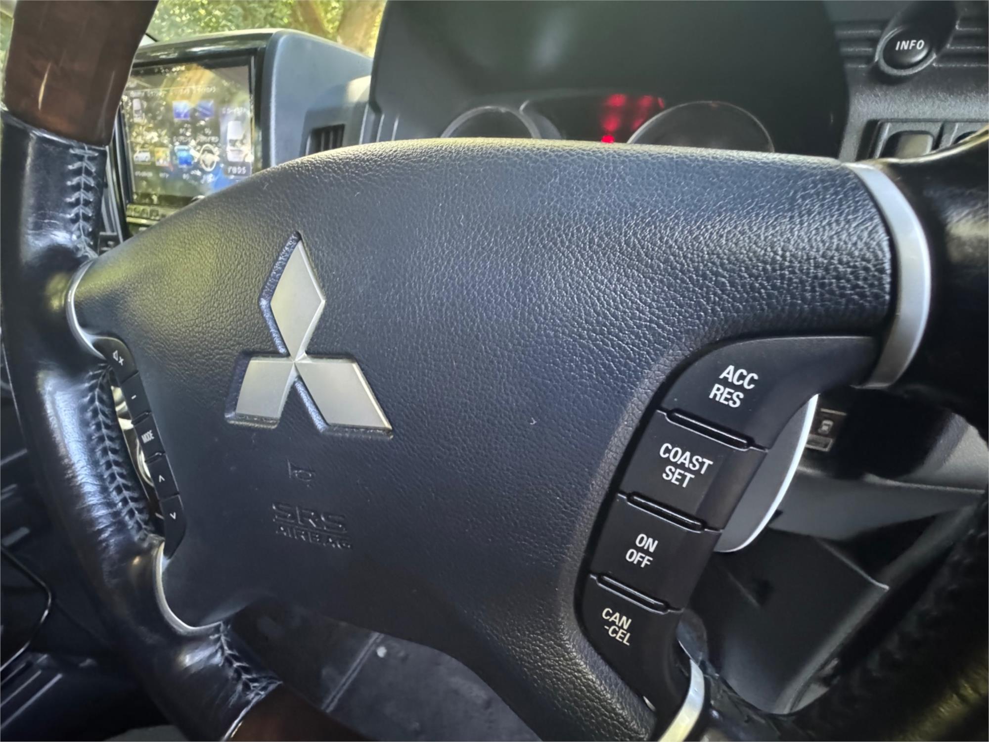2017 MITSUBISHI DELICA AUTOMATIC WAGON