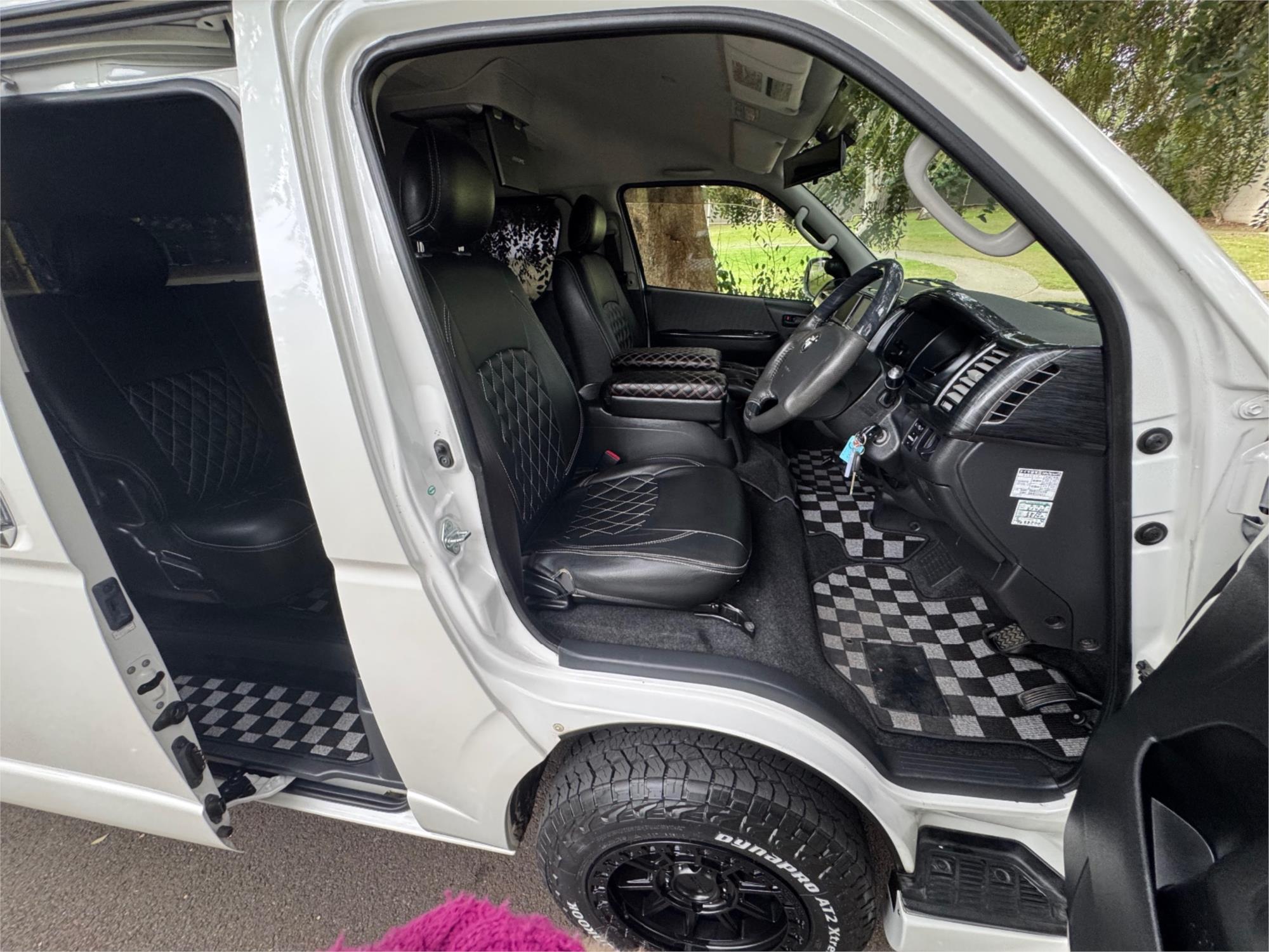 2010 TOYOTA HIACE TRH216 AUTOMATIC VAN