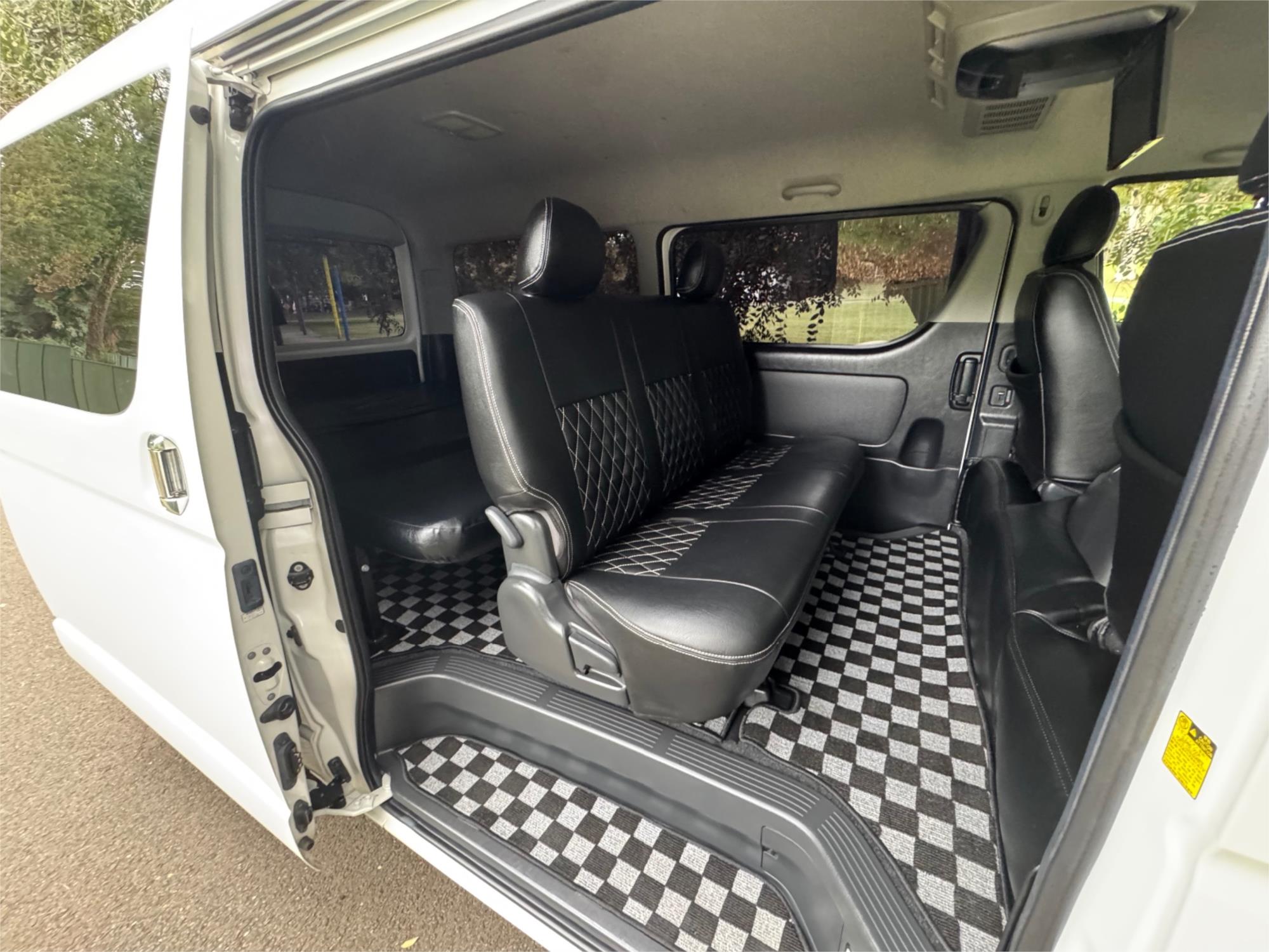 2010 TOYOTA HIACE TRH216 AUTOMATIC VAN