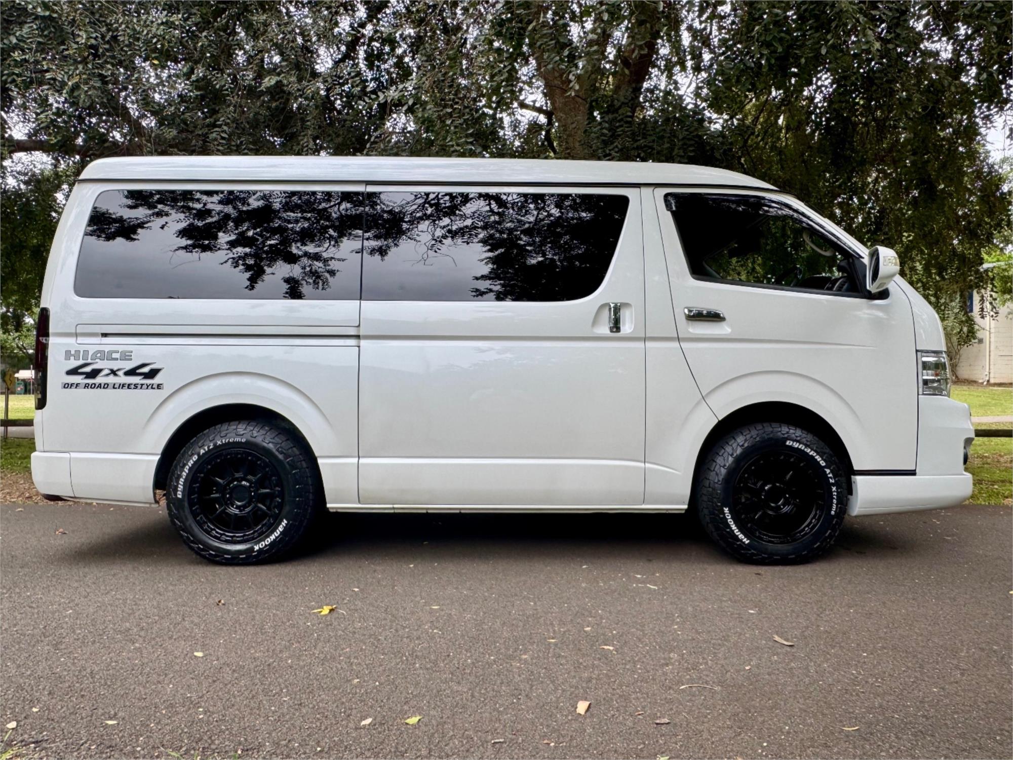 2010 TOYOTA HIACE TRH216 AUTOMATIC VAN