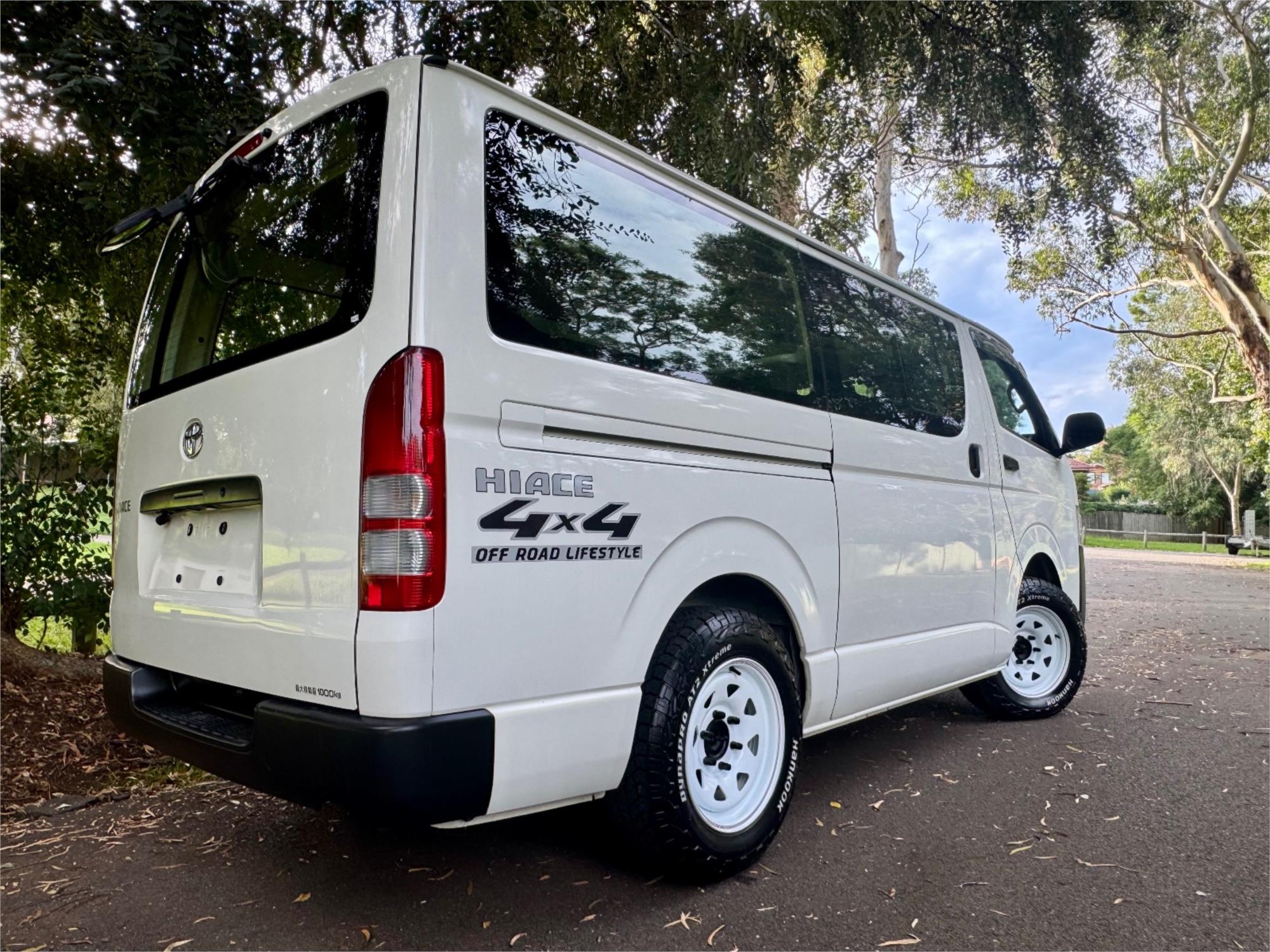 2018 TOYOTA HIACE GDH206 6 SP AUTOMATIC VAN