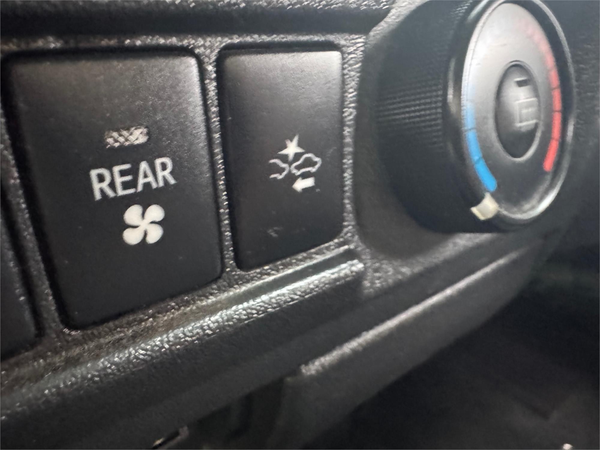 2018 TOYOTA HIACE GDH206 6 SP AUTOMATIC VAN