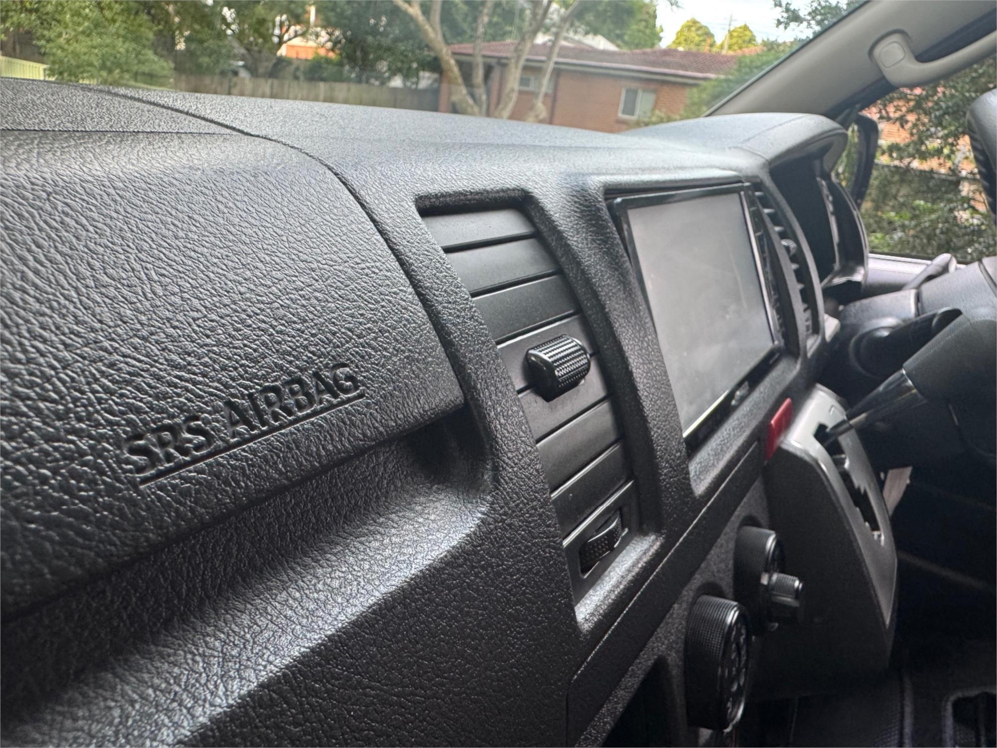 2018 TOYOTA HIACE GDH206 6 SP AUTOMATIC VAN