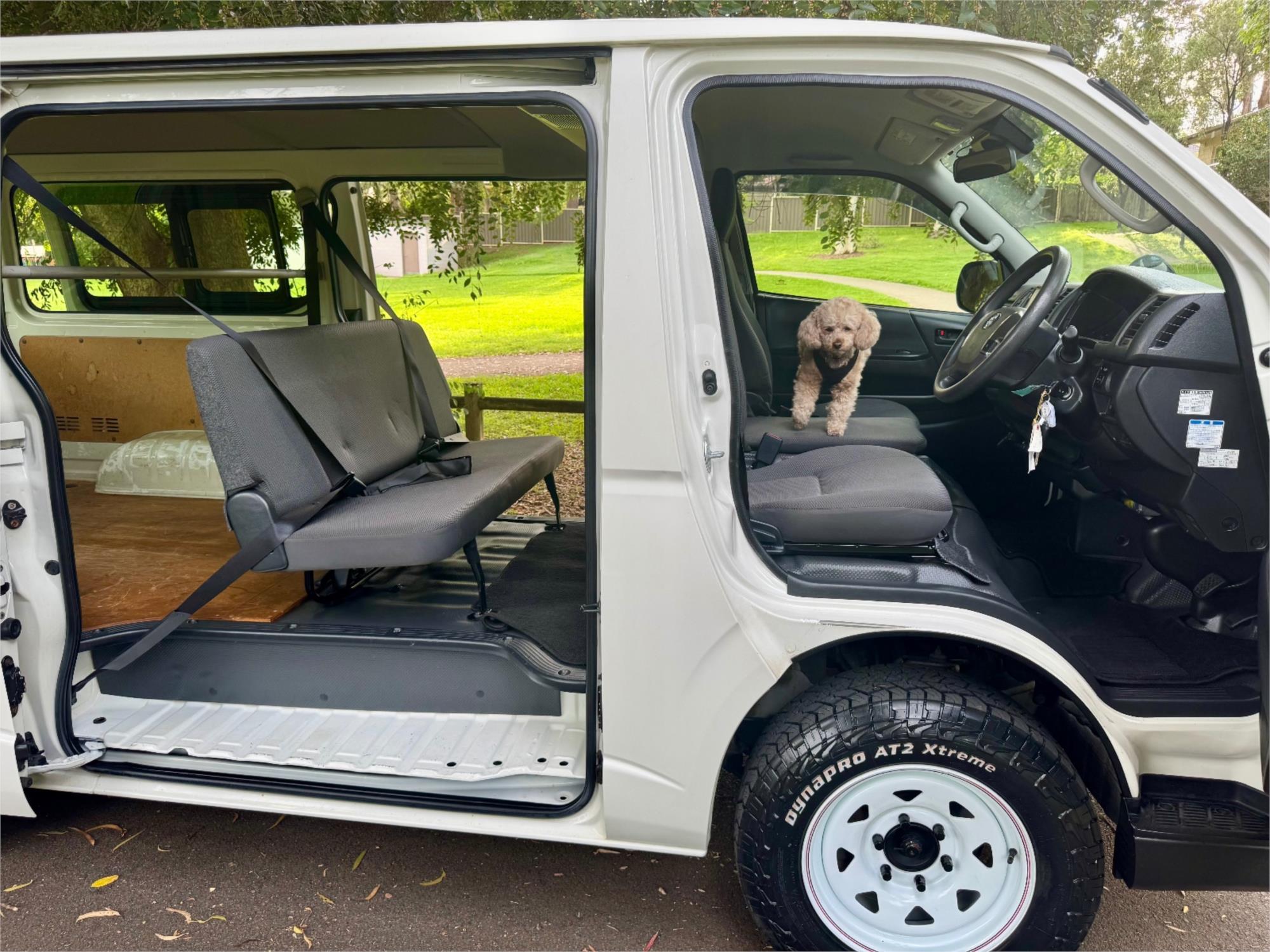 2018 TOYOTA HIACE GDH206 6 SP AUTOMATIC VAN