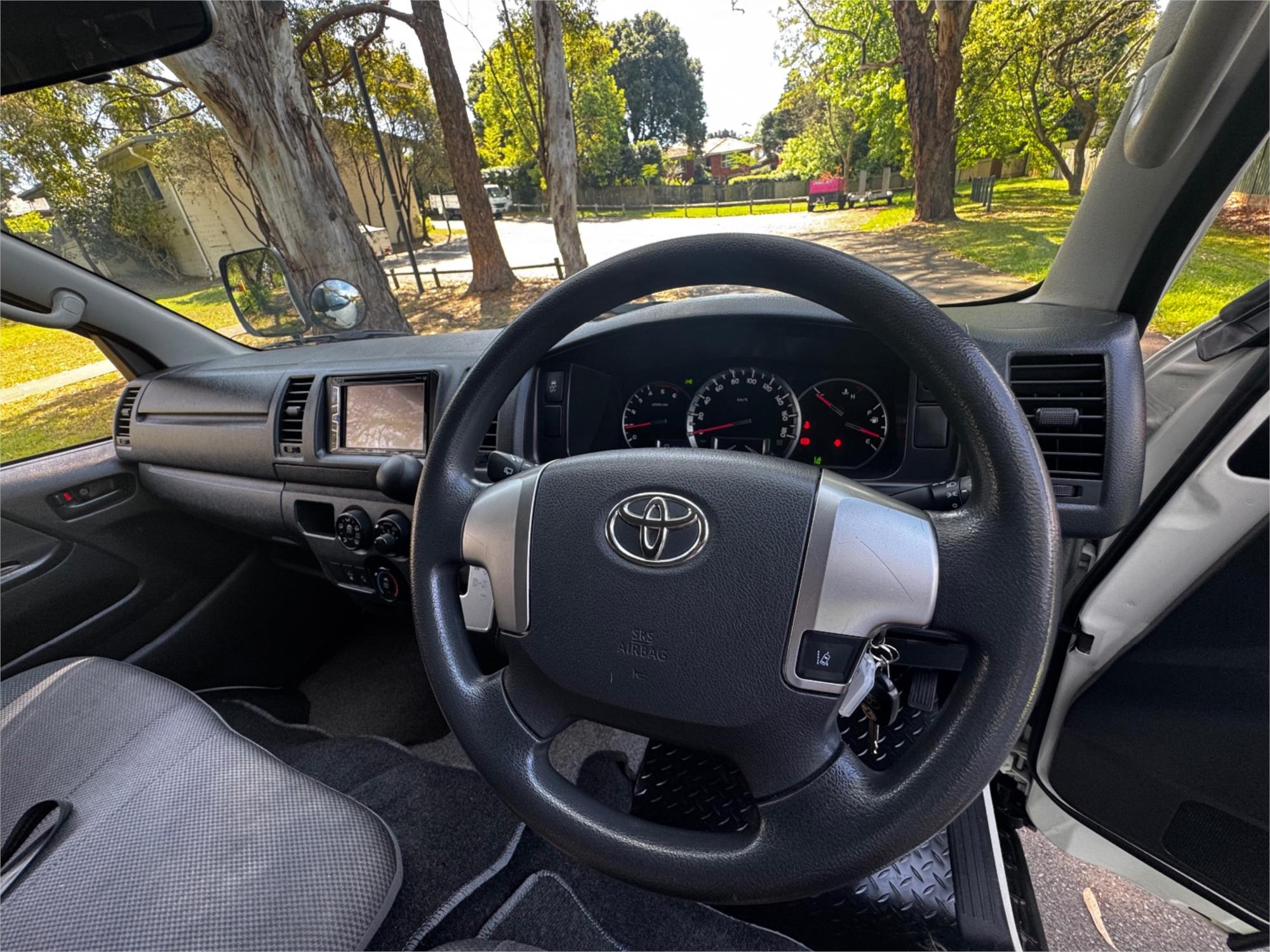 2018 TOYOTA HIACE AUTOMATIC VAN