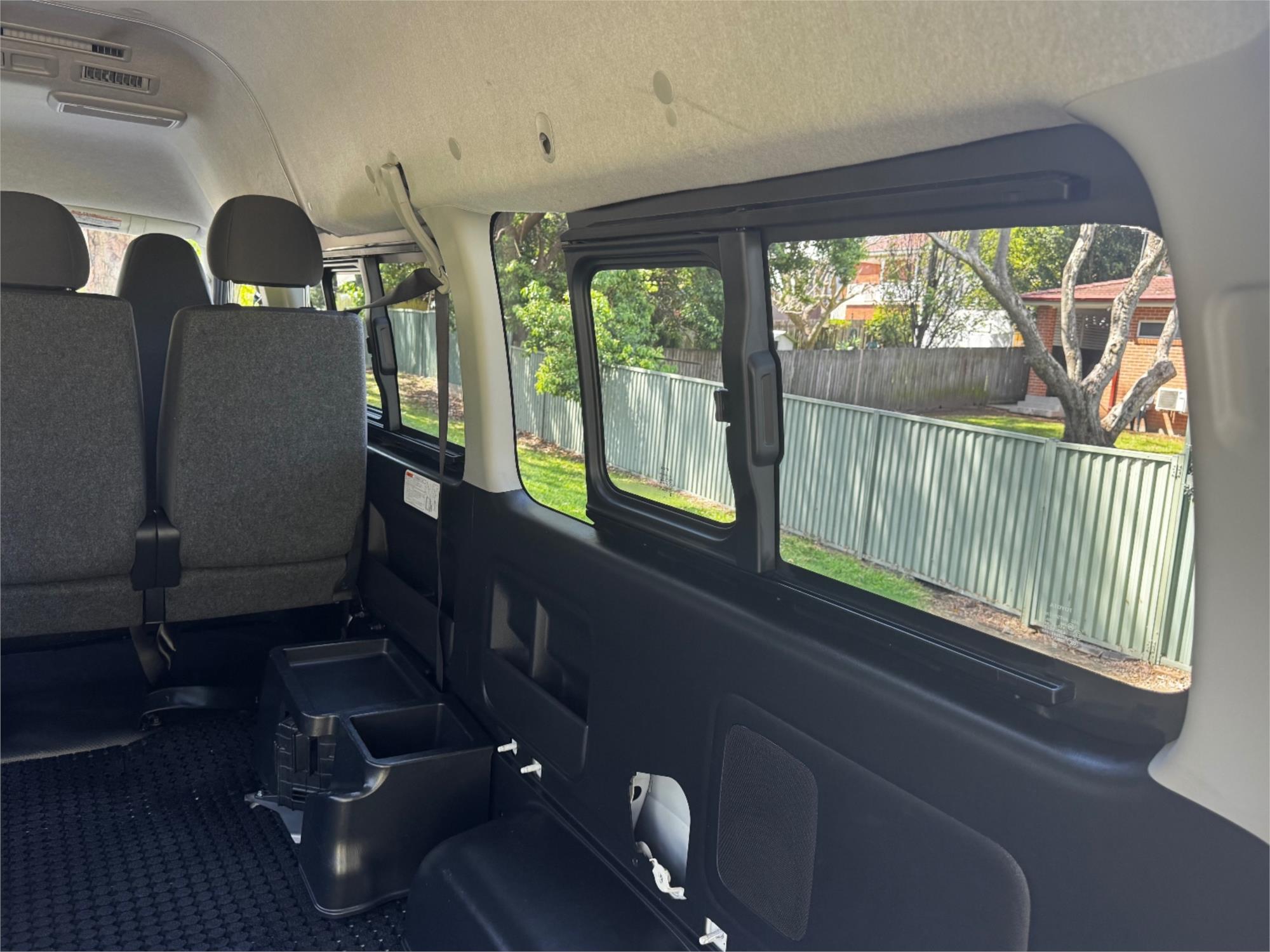 2018 TOYOTA HIACE AUTOMATIC VAN