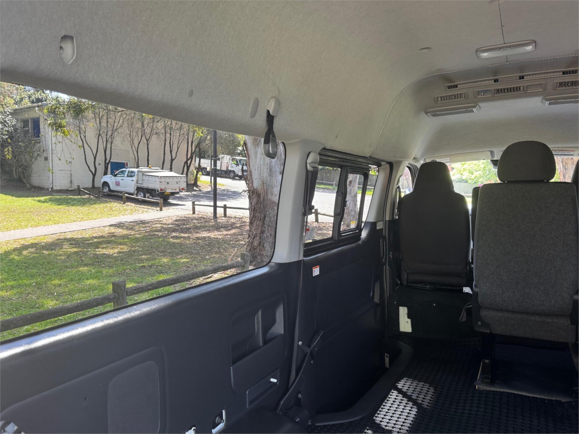 2018 TOYOTA HIACE AUTOMATIC VAN
