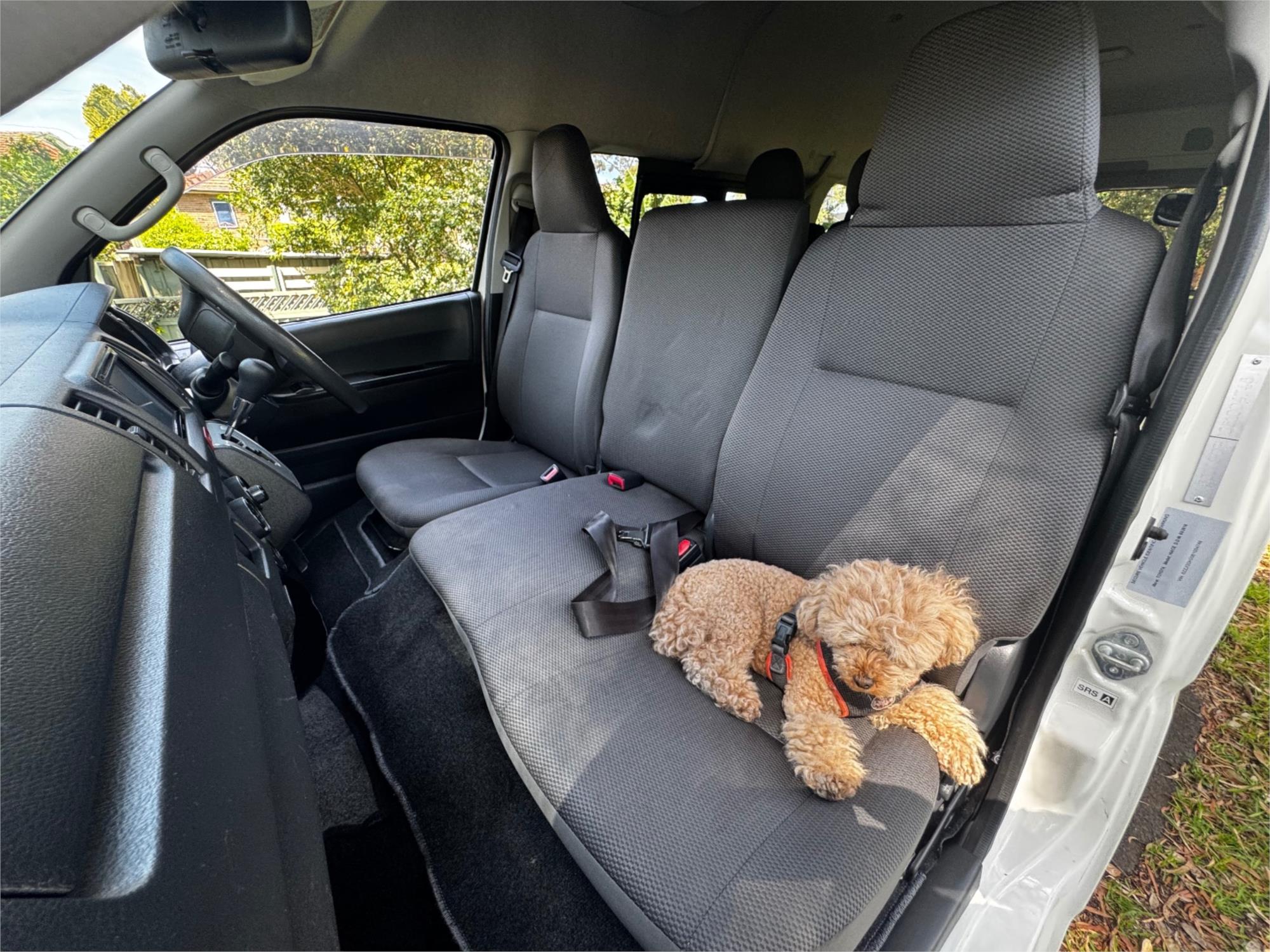 2018 TOYOTA HIACE AUTOMATIC VAN