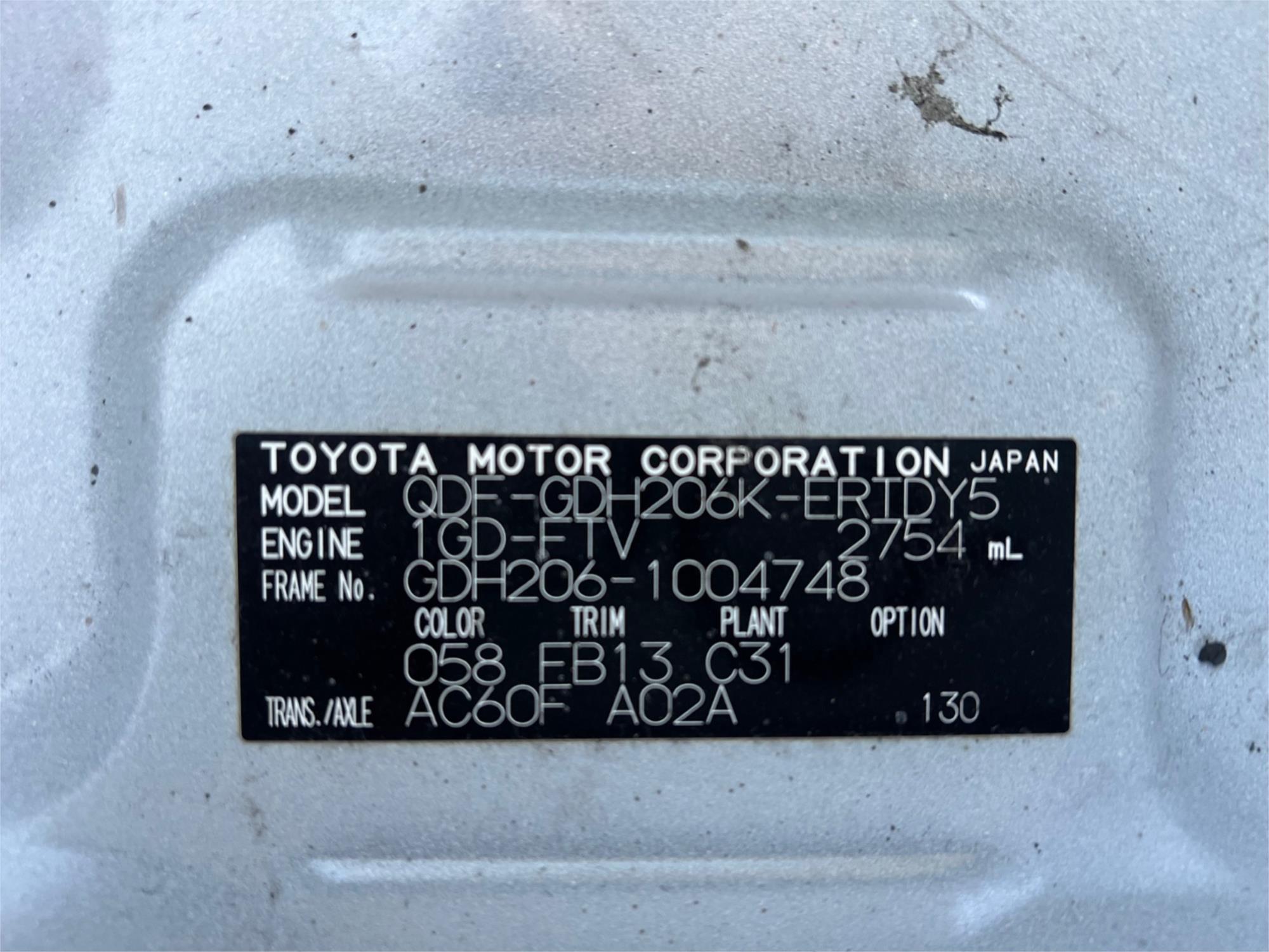 2018 TOYOTA HIACE AUTOMATIC VAN