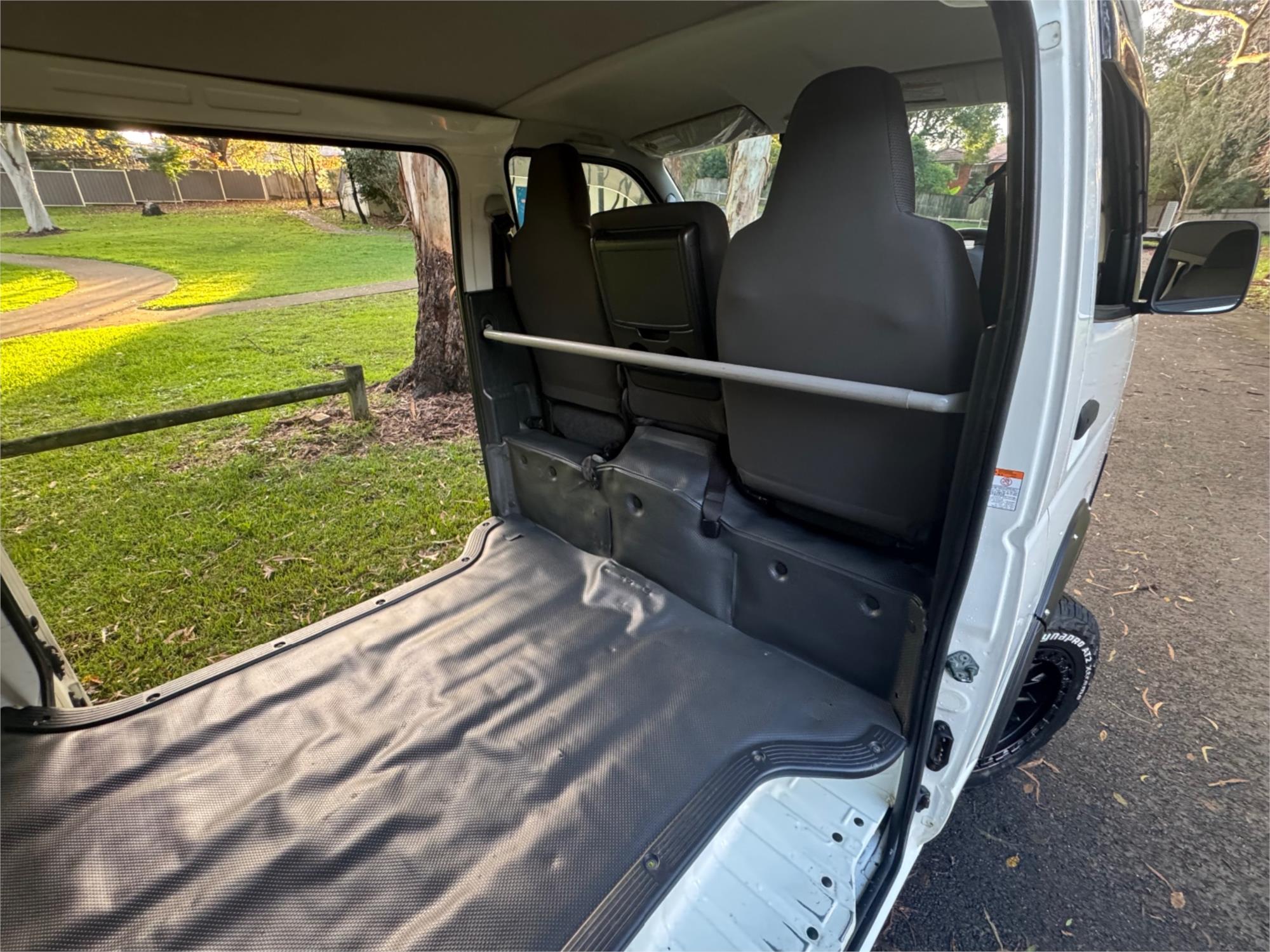 2018 TOYOTA HIACE GDH206 6 SP AUTOMATIC VAN