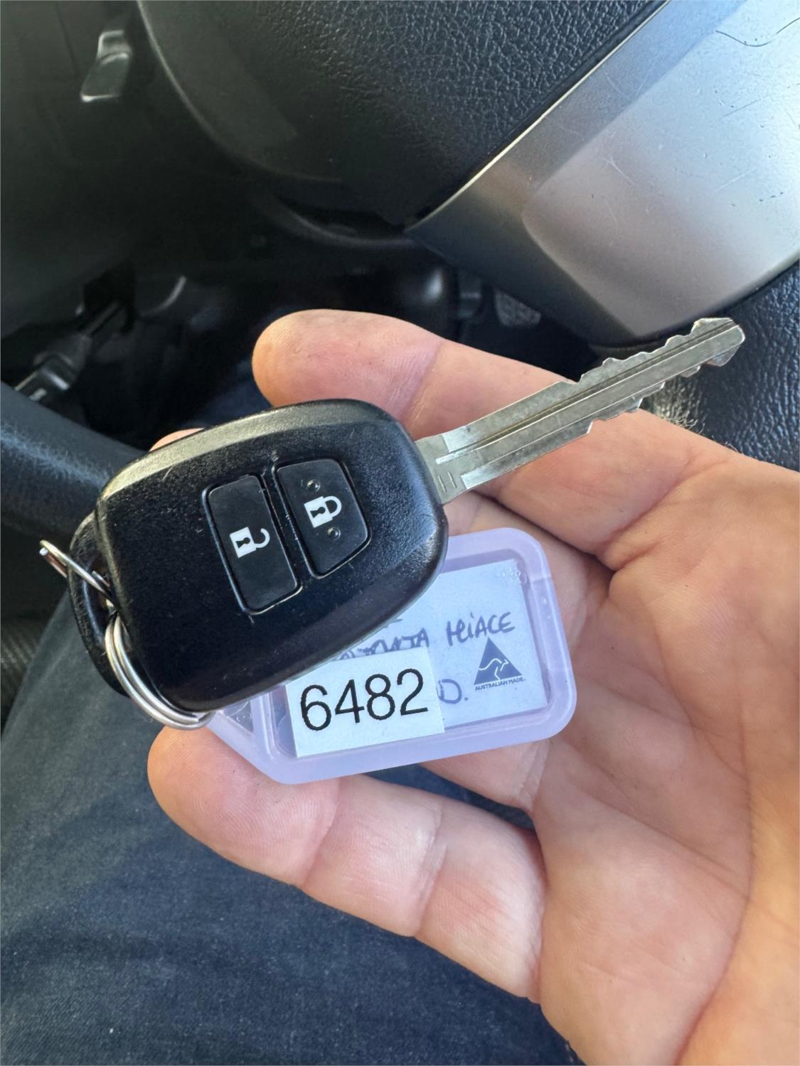 2018 TOYOTA HIACE GDH206 6 SP AUTOMATIC VAN